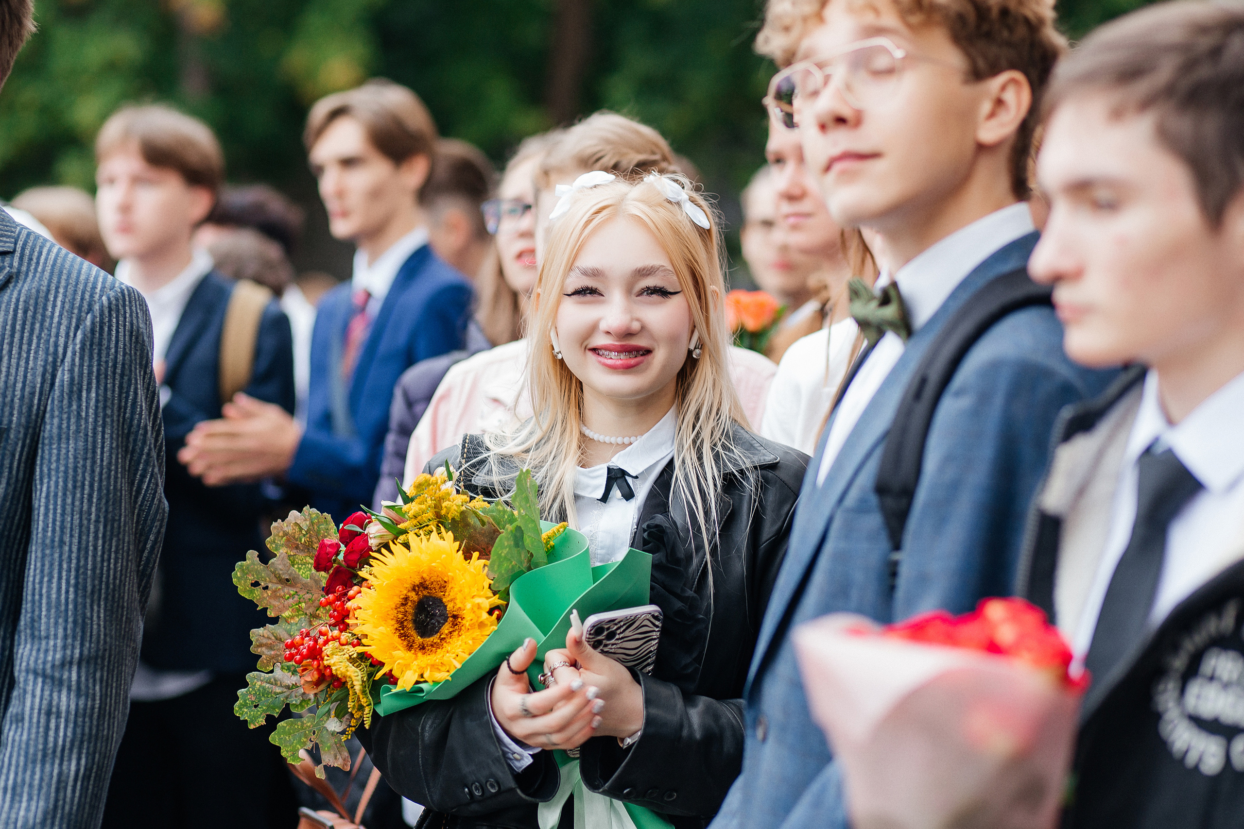 Школьный фоторепортаж «1 сентября» в 11 классе. Свадебный и портретный фотограф Летавина Наталия. Екатеринбург