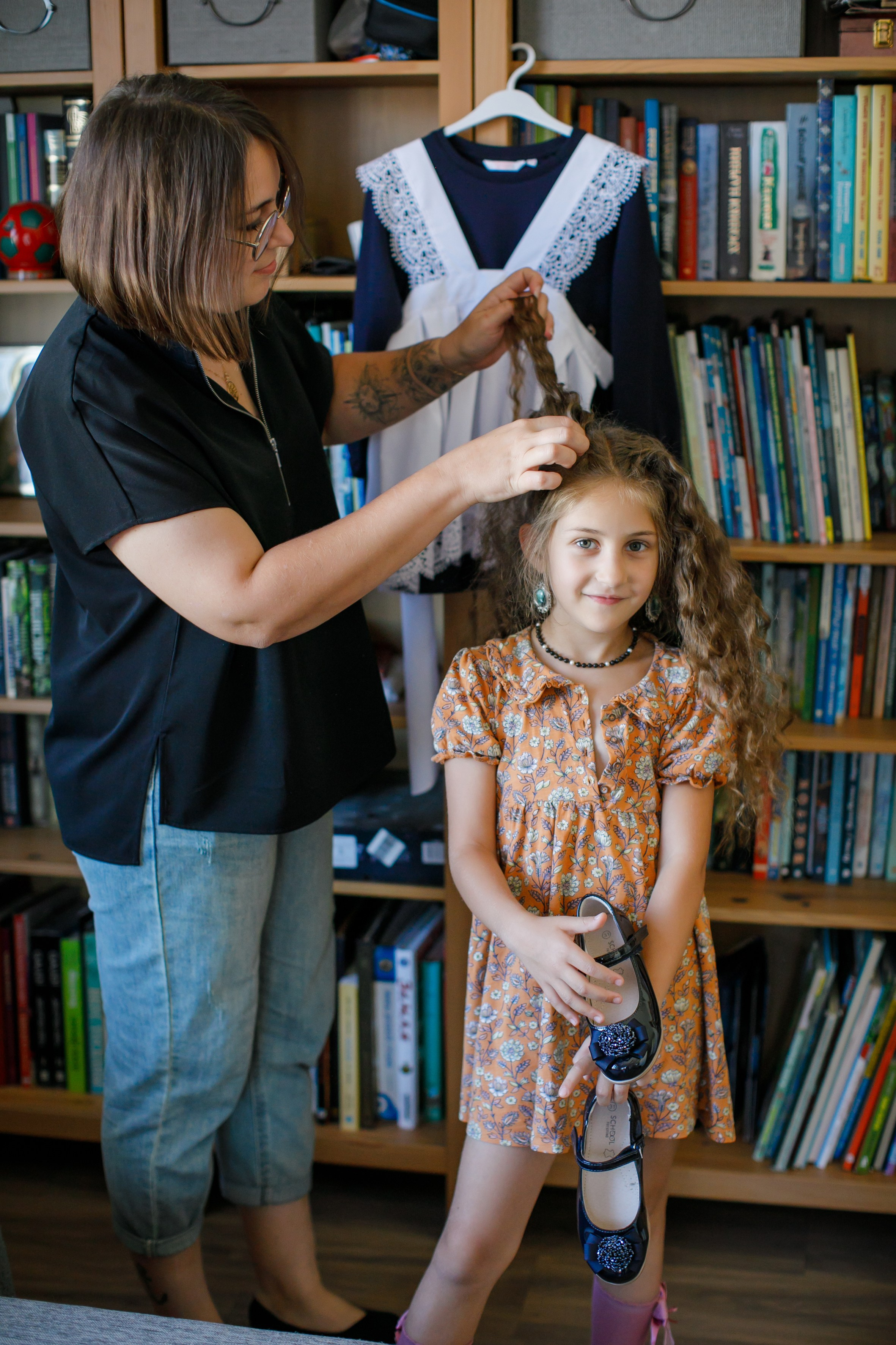 Первоклашка. Как Нюсю в школу провожали. Школьные альбомы, Семейные съемки, Портреты, Фотограф Елена Кузнецова