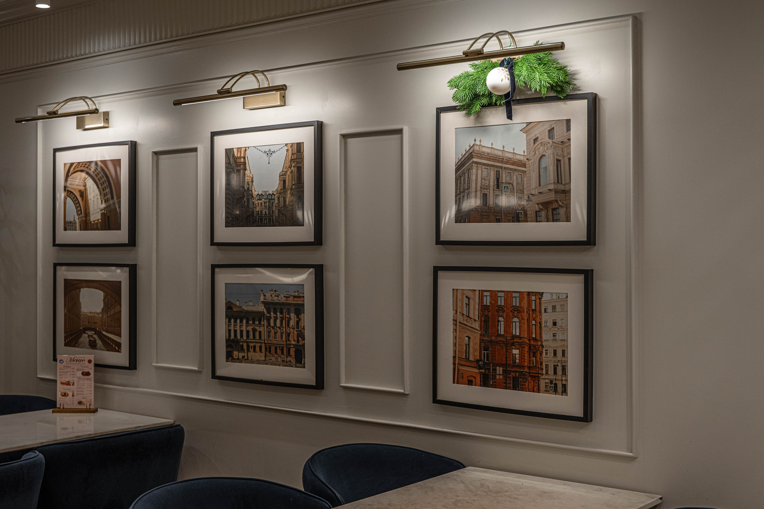 Фотосъемка освещения Maytoni в кафе Север. Интерьерный и репортажный фотограф в Санкт-Петербурге