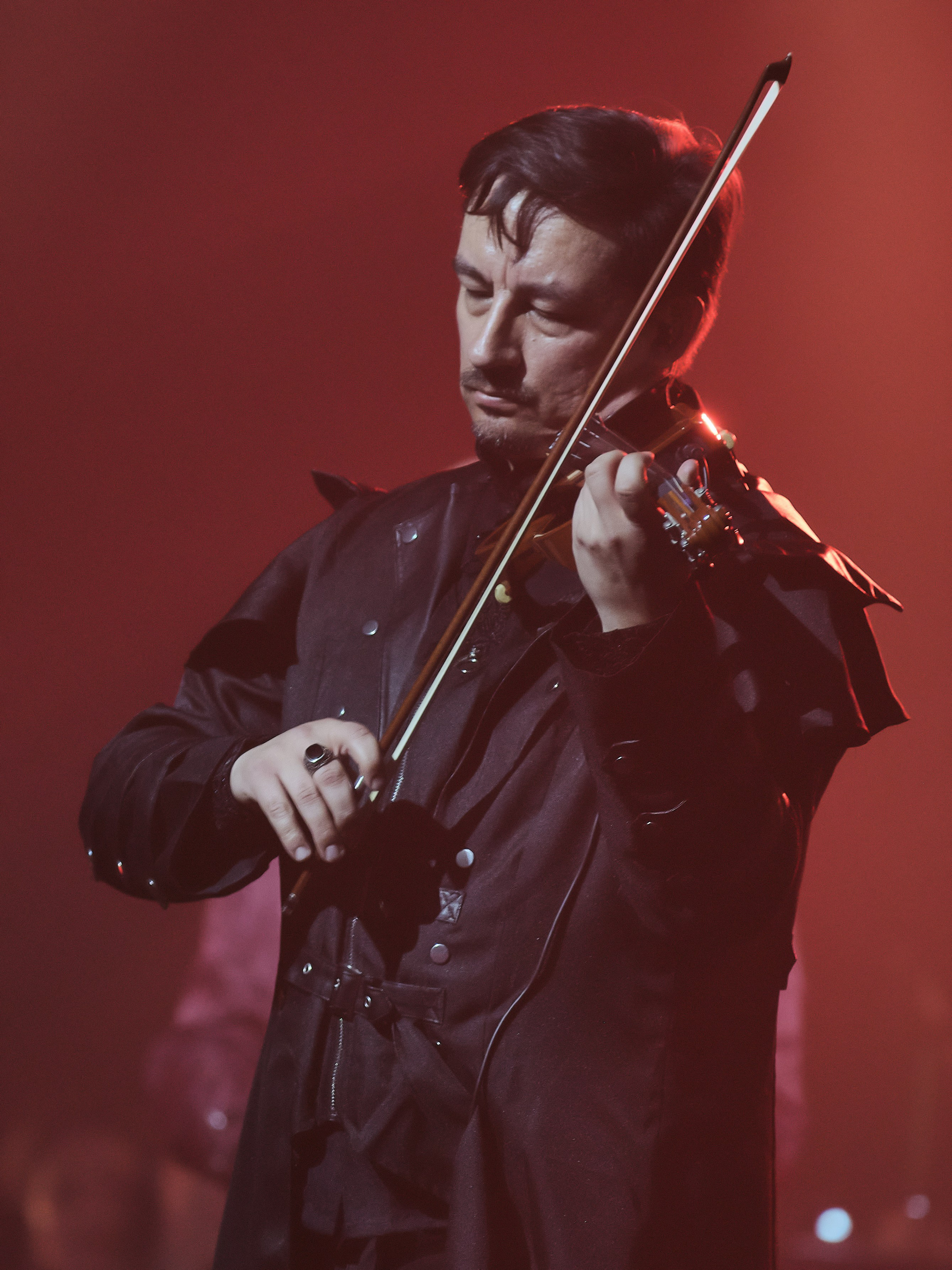 Saphath с симф.оркестром. Фотограф. г. Южно-Сахалинск. Олег Толстов