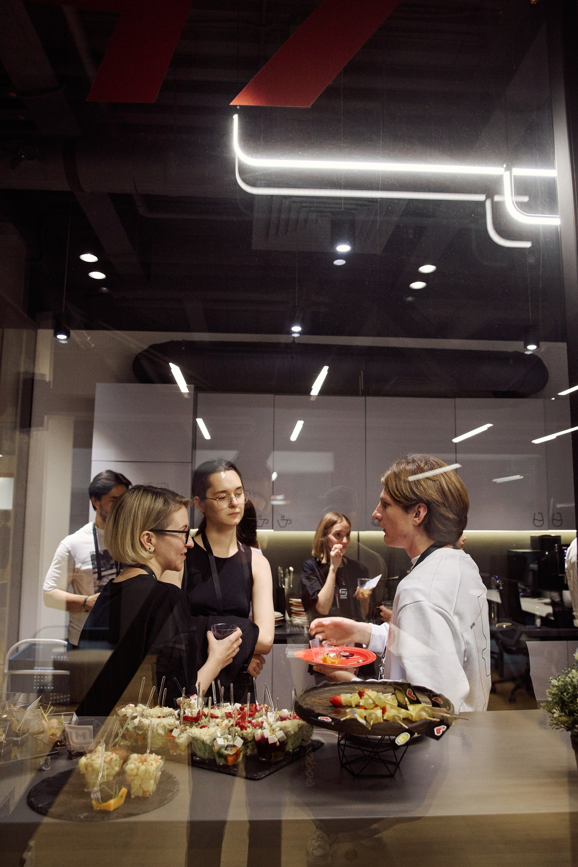 Репортаж для Магнит OMNI Product Meetup. 1224 prod — продакшен полного цикла для вашего бизнеса и жизни