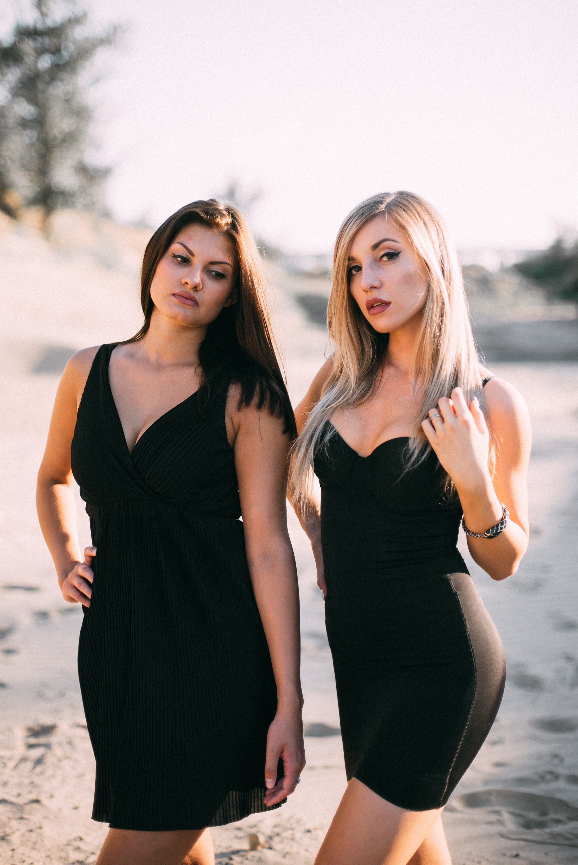 Саша и Вика. Главная