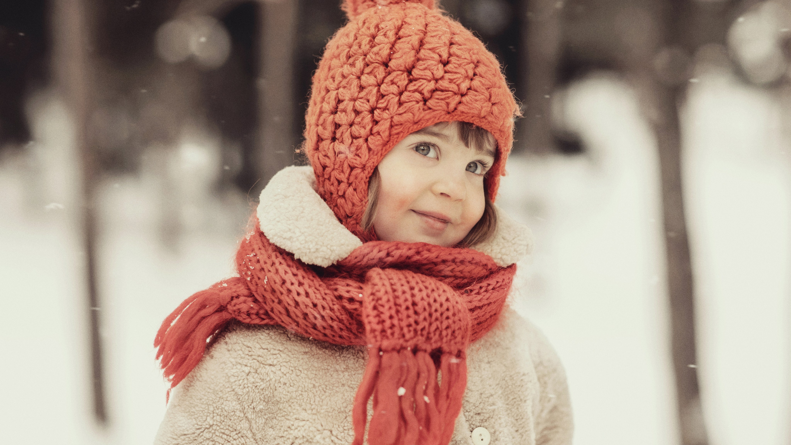Старый двор. Фотограф и режиссер Сергей Спирин. Москва