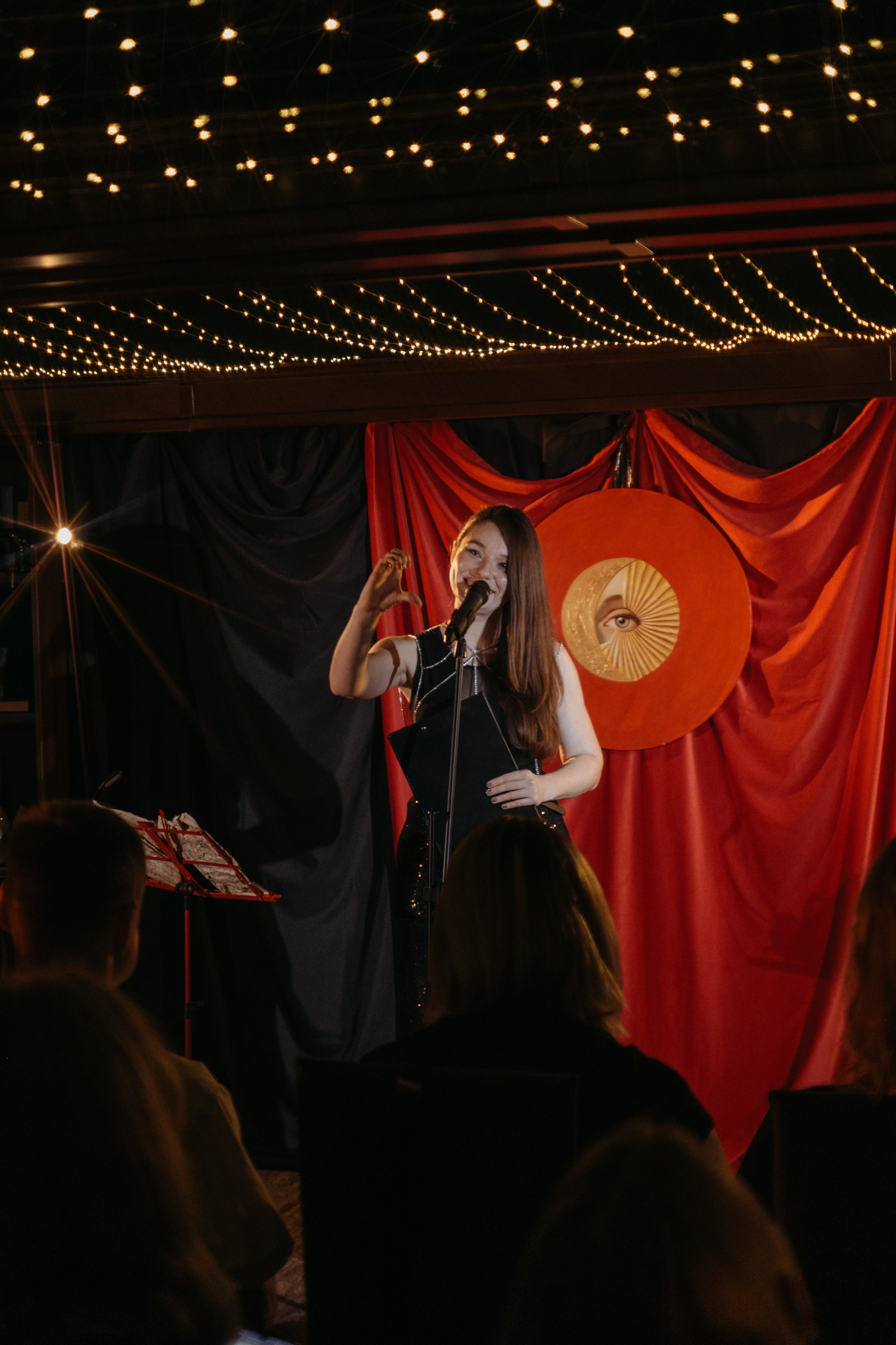 Поэтические встречи «Уютные чтения». Репортажный фотограф в Сочи Екатерина Вежливцева