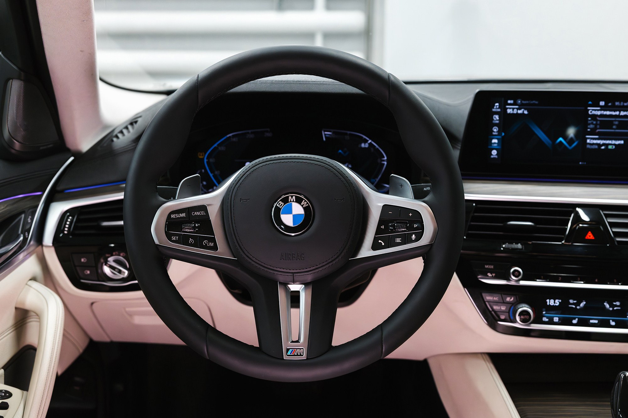 BMW 5 серия 2.0 AT, 2019, 220 000 км. Автосалон «Х-Авто»