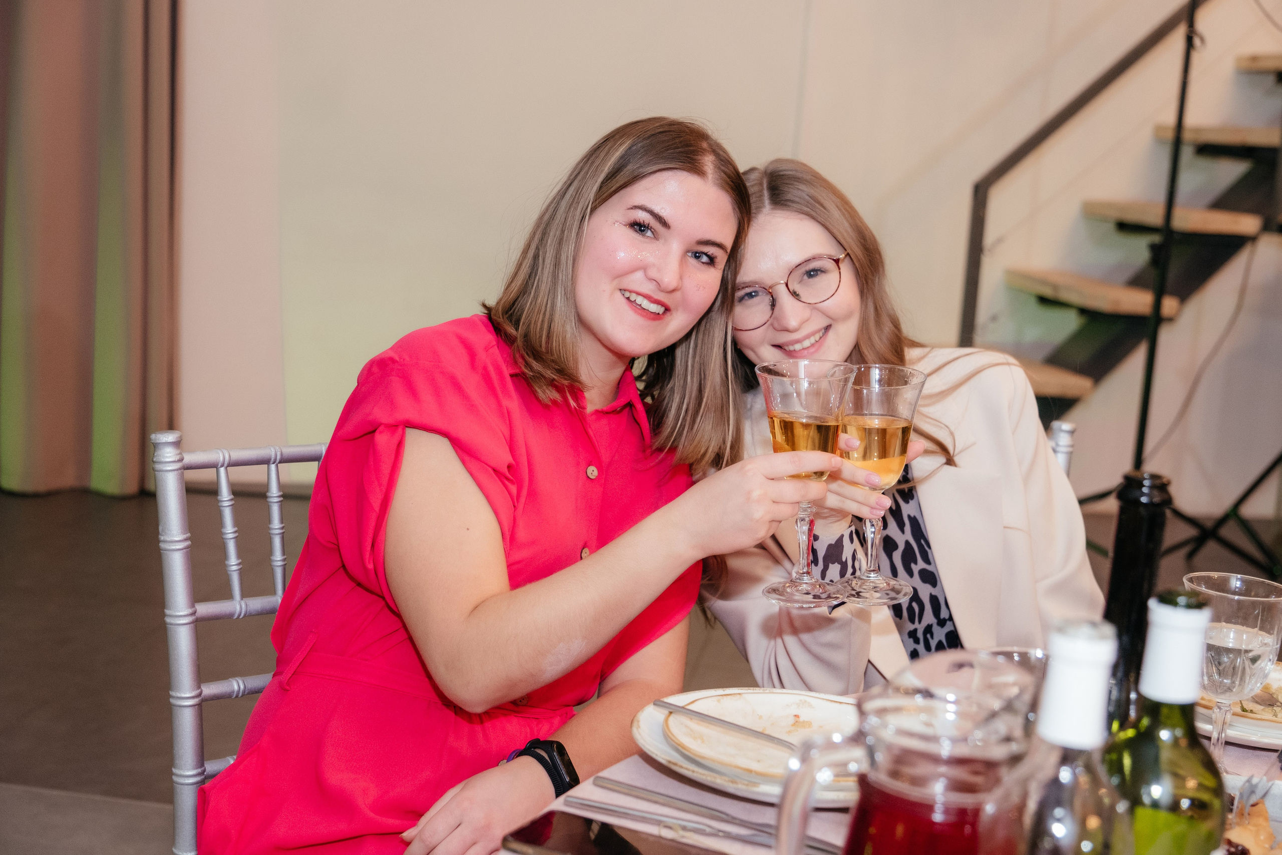 Фотосъемка корпоратива в Екатеринбурге. Свадебный фотограф в Екатеринбурге — заказ профессиональной фотосесии, все виды фотосъемки