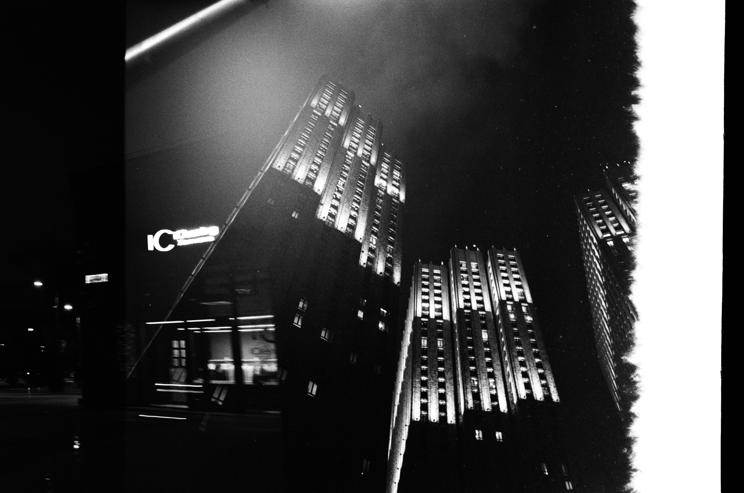 Центр Зотов / выставка От утопии к театру (Мейерхольд) / Cosina CX-1