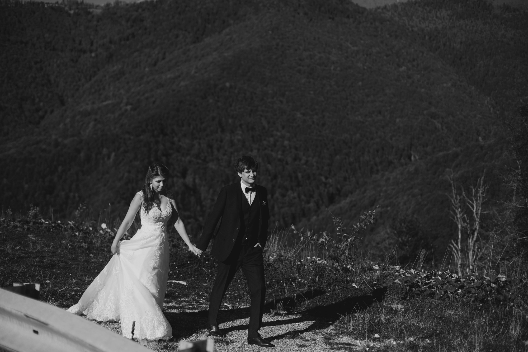 Свадебная прогулка Владимира и Ольги. Красная Поляна. Репортажный и постановочный Наталья Санникова