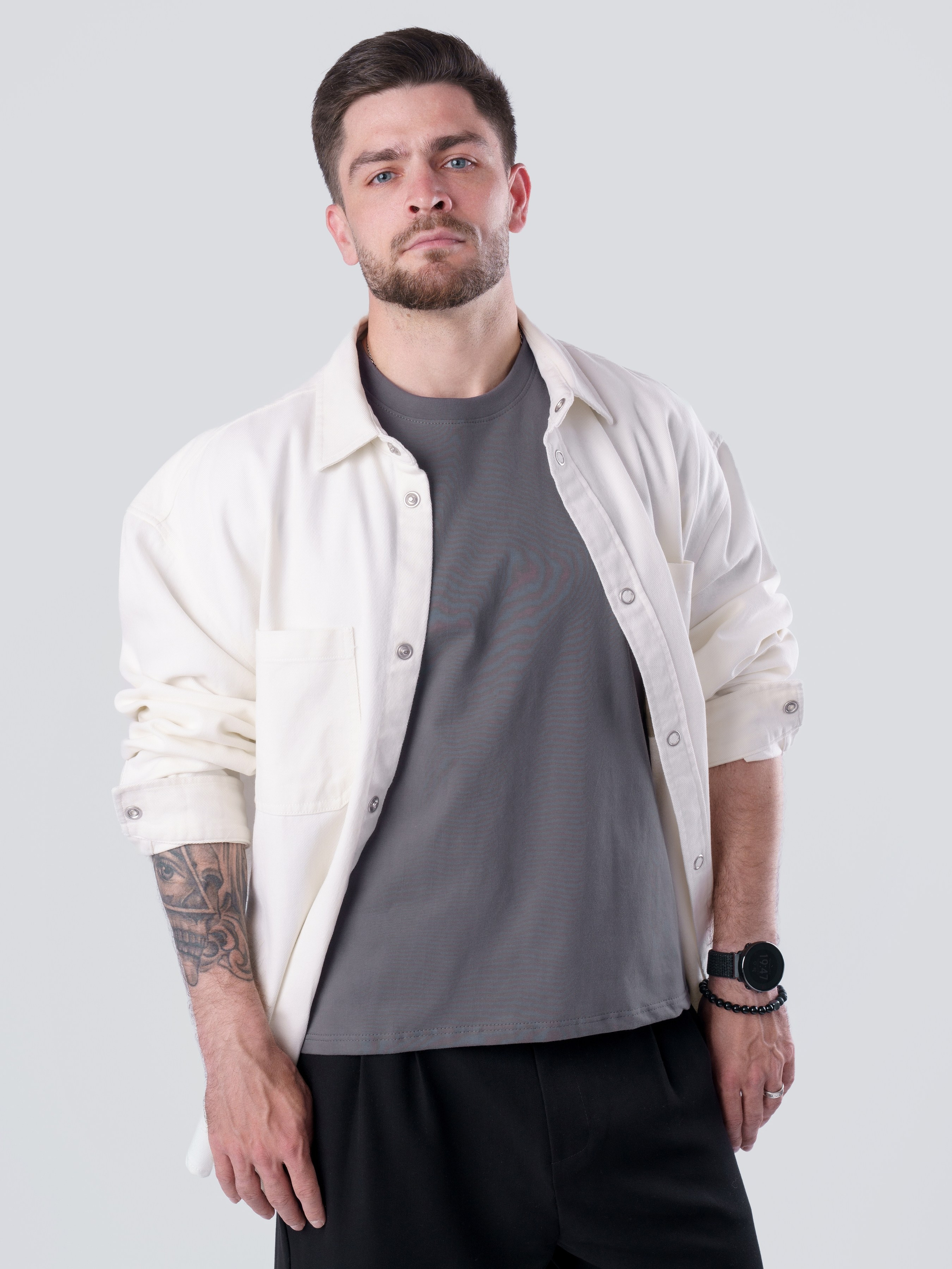 Футболки мужские. KED Production — продакшн из СПб. Создаём фото, видео и контент, который помогает брендам и селлерам продавать больше