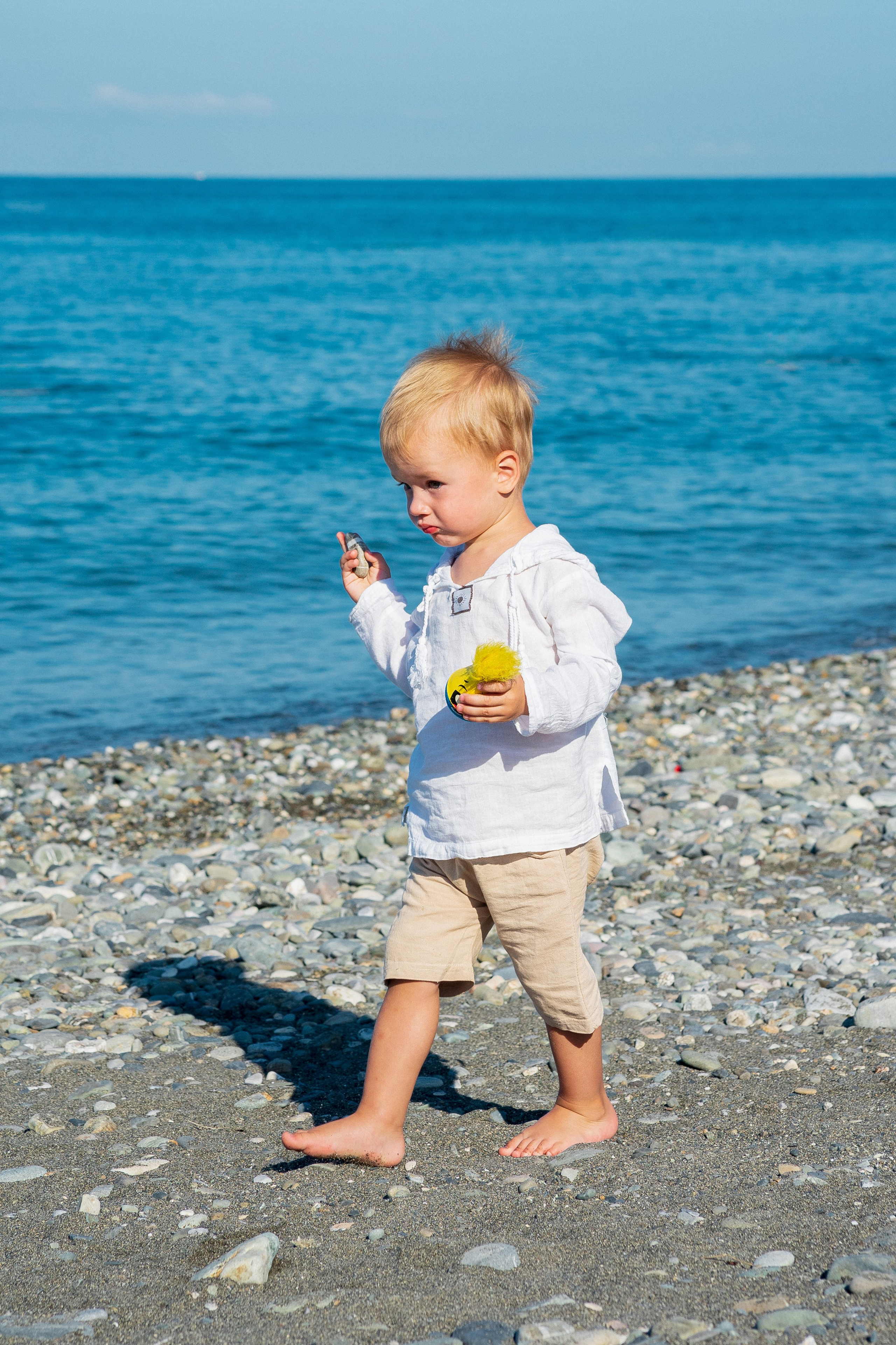 Семейная летняя съемка на пляже и в сквере. Фотограф в Сочи Тиунова Маргарита и Тиунов Евгений