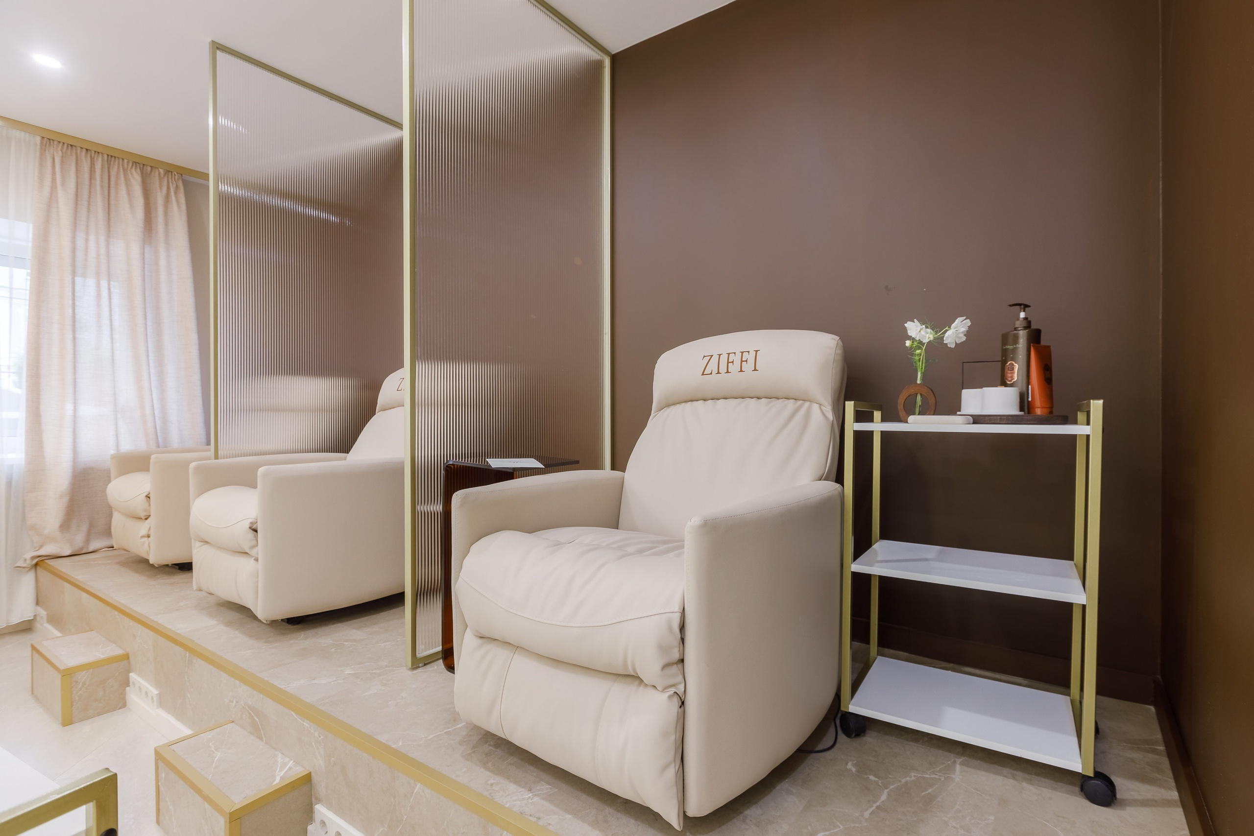 Интерьерная съемка салона красоты. Интерьерный фотограф в Москве Роман Потапов