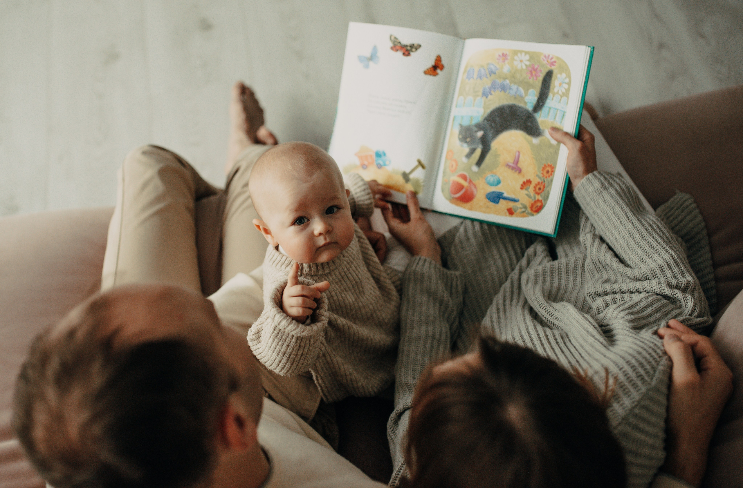 Домашняя семейная история: Василисе 10 месяцев. Семейная фотосессия Бутово Москва фотограф Алина Морщагина