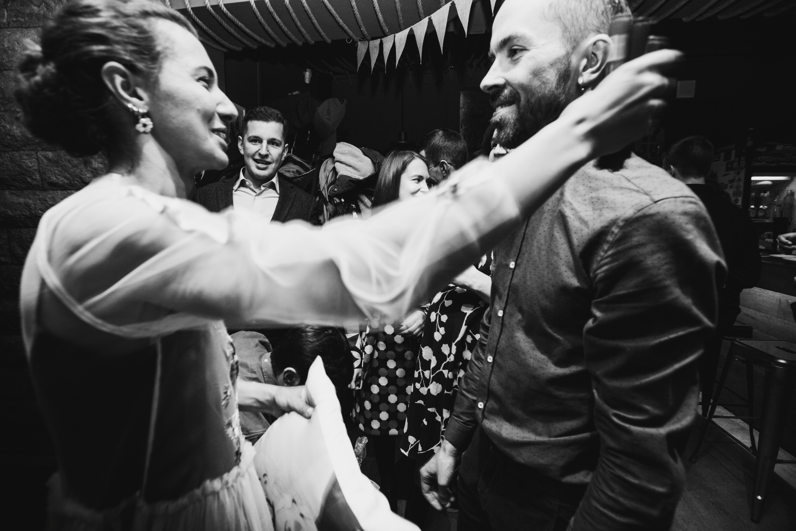 НикитаМарта (свадьба в баре). Фотограф Мария Немм