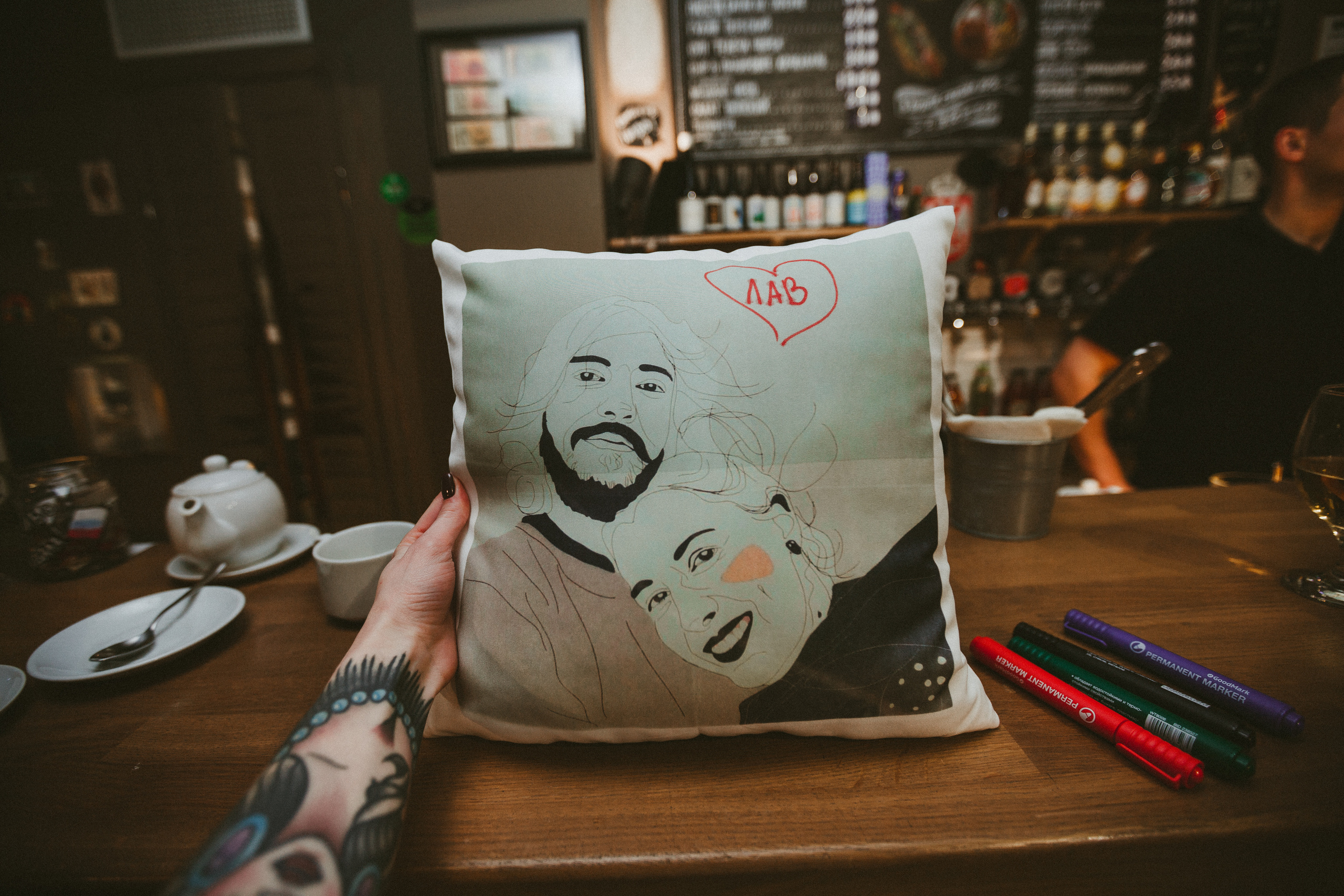 НикитаМарта (свадьба в баре). Фотограф Мария Немм