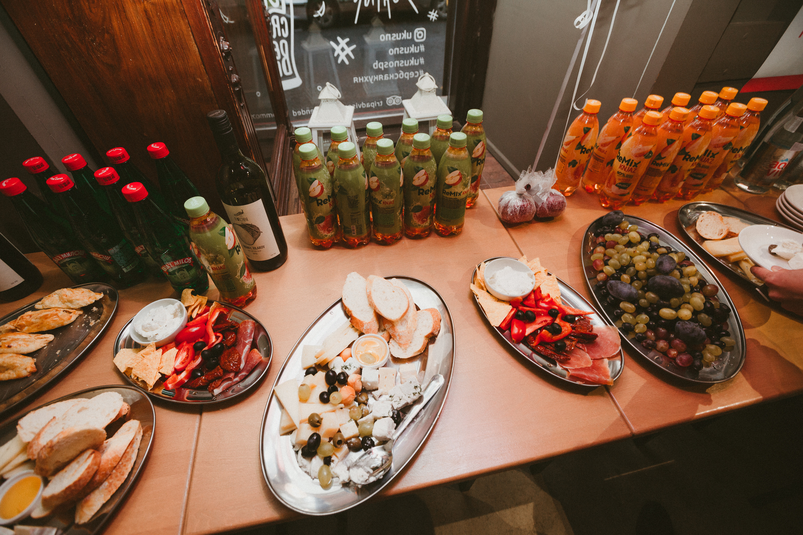 НикитаМарта (свадьба в баре). Фотограф Мария Немм