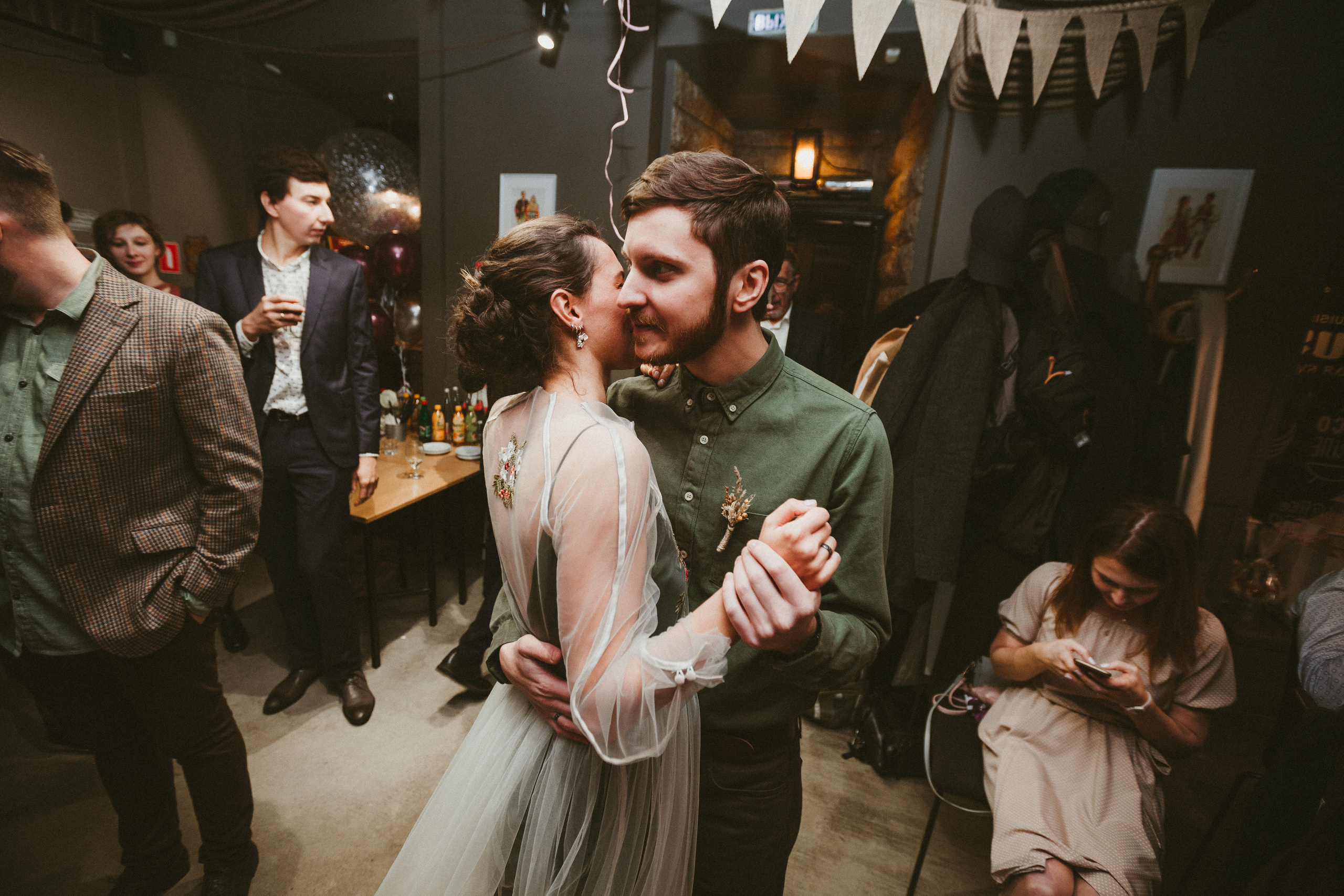 НикитаМарта (свадьба в баре). Фотограф Мария Немм