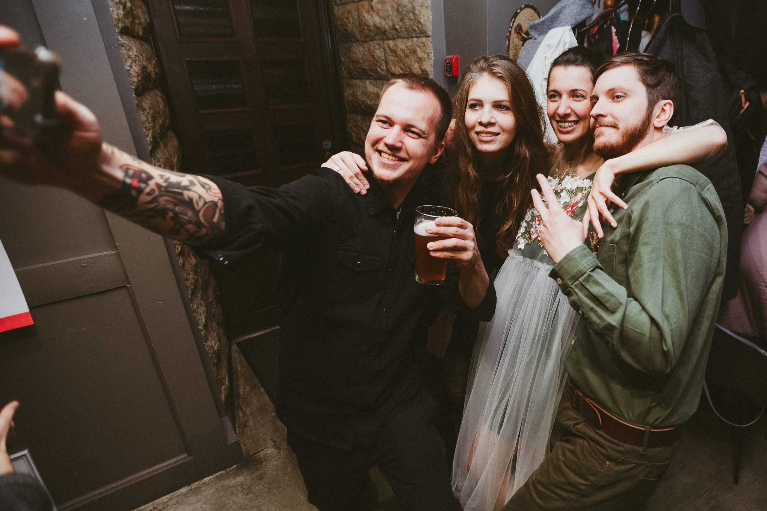 НикитаМарта (свадьба в баре). Фотограф Мария Немм