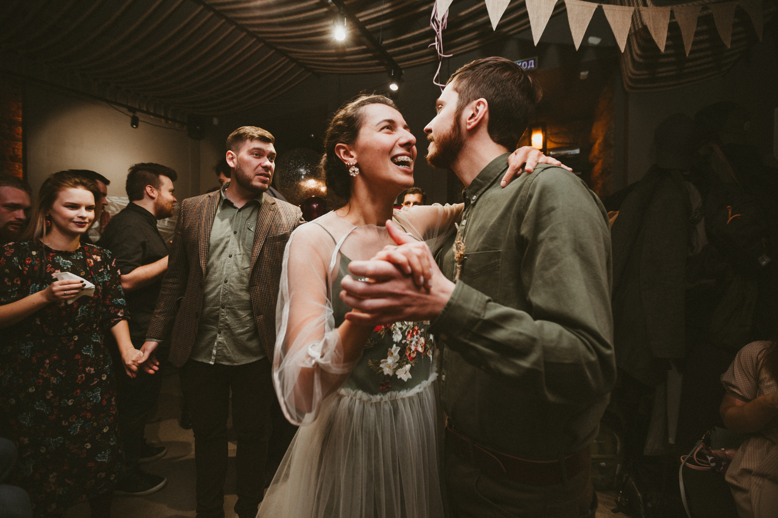 НикитаМарта (свадьба в баре). Фотограф Мария Немм