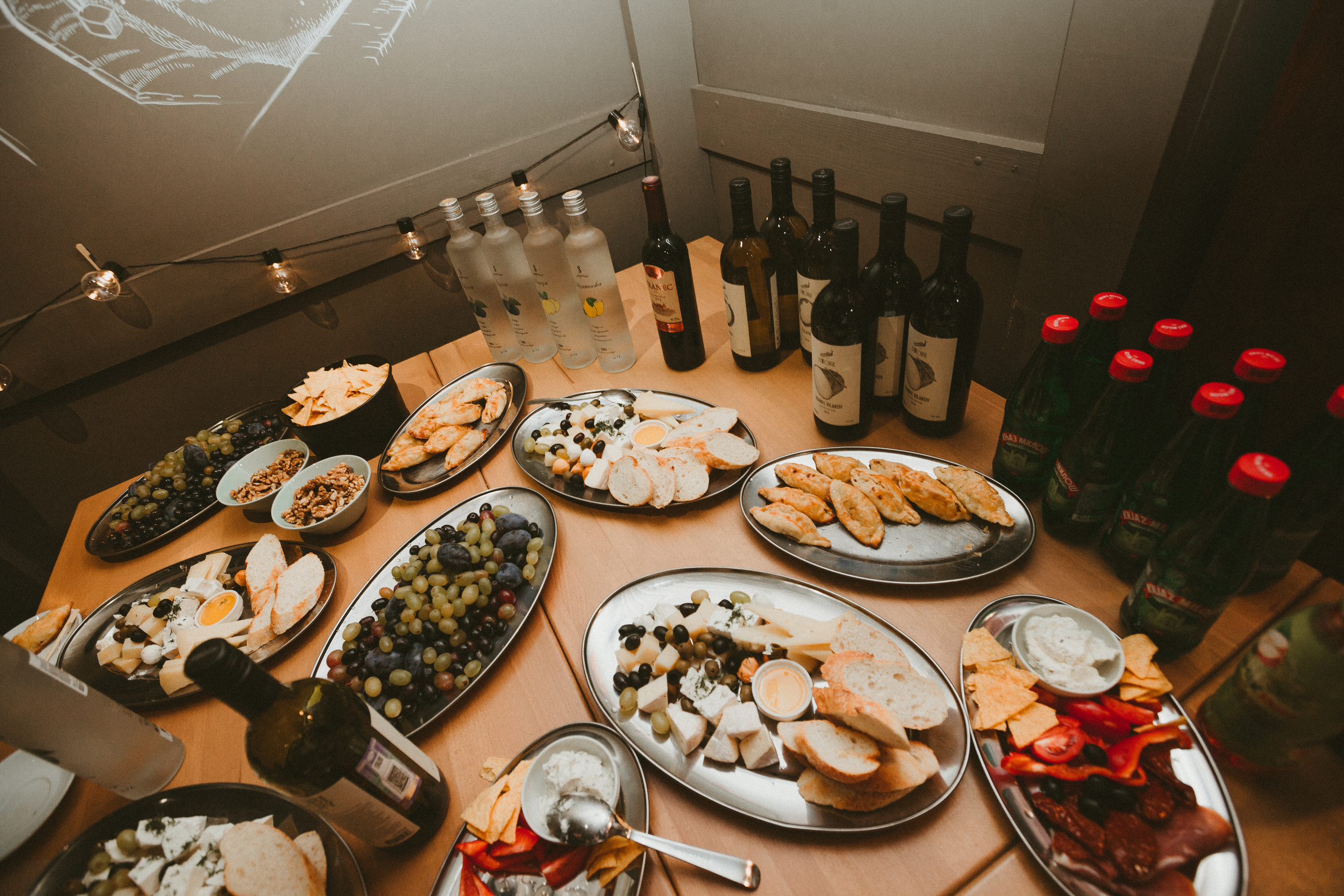 НикитаМарта (свадьба в баре). Фотограф Мария Немм