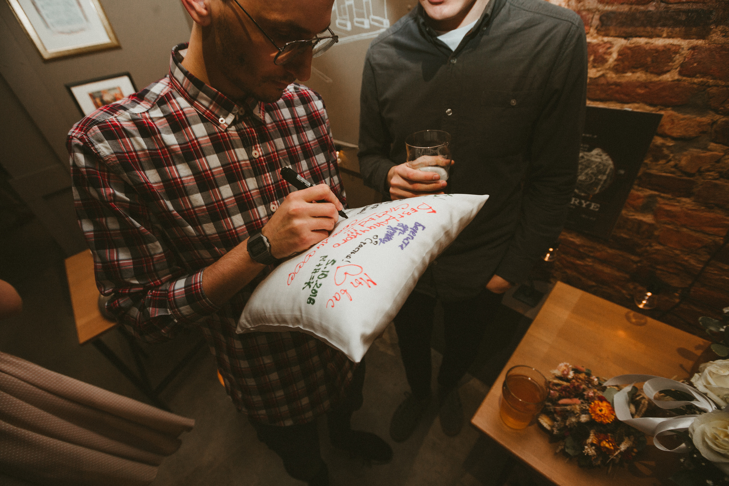 НикитаМарта (свадьба в баре). Фотограф Мария Немм