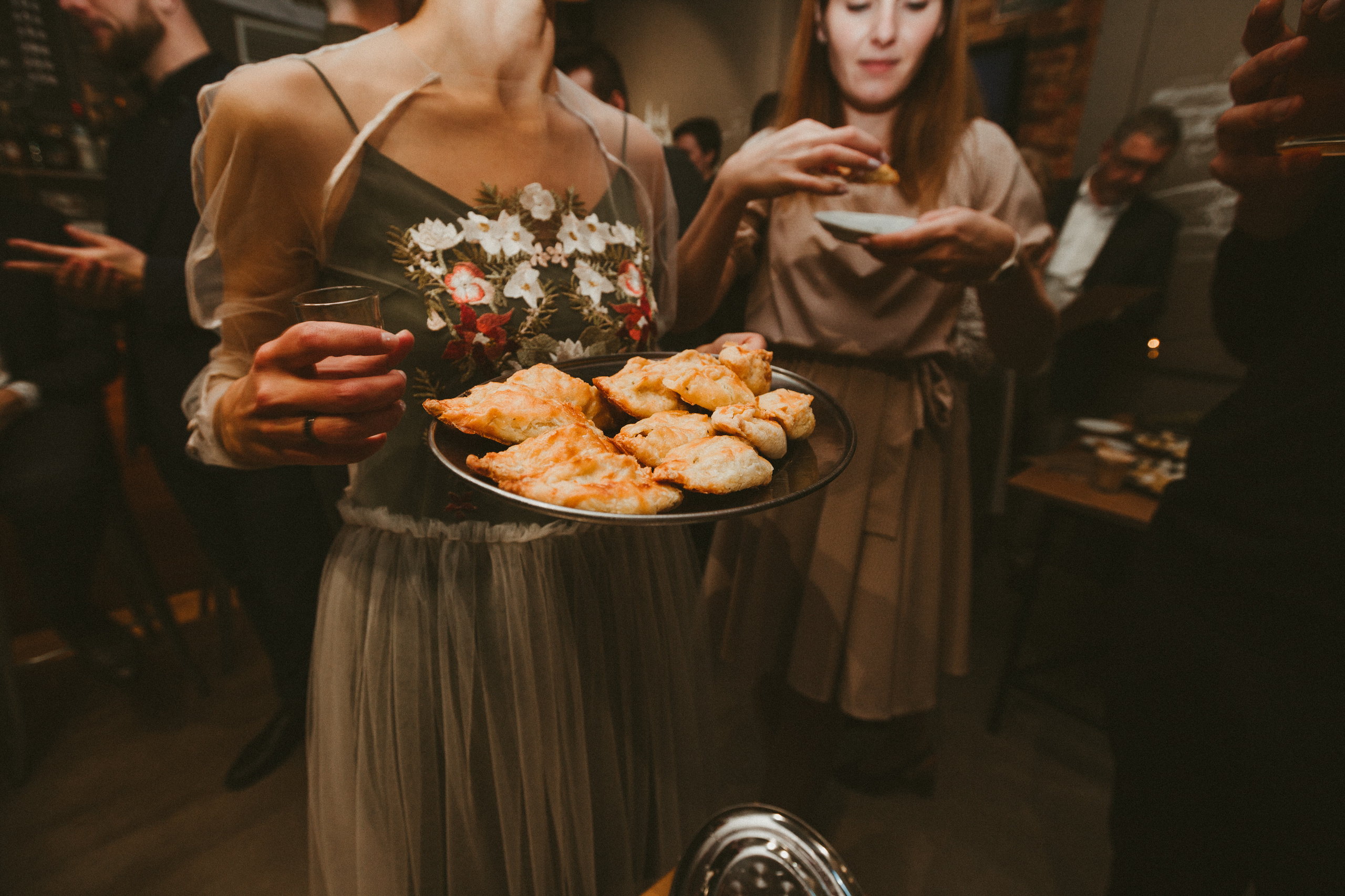 НикитаМарта (свадьба в баре). Фотограф Мария Немм