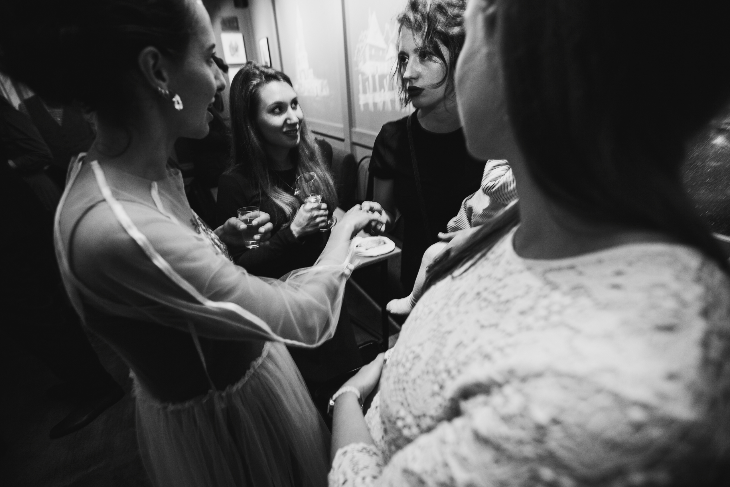 НикитаМарта (свадьба в баре). Фотограф Мария Немм