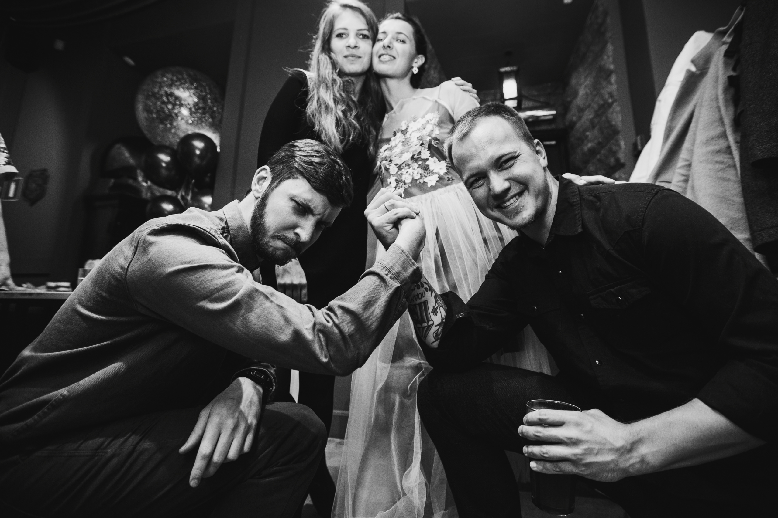 НикитаМарта (свадьба в баре). Фотограф Мария Немм