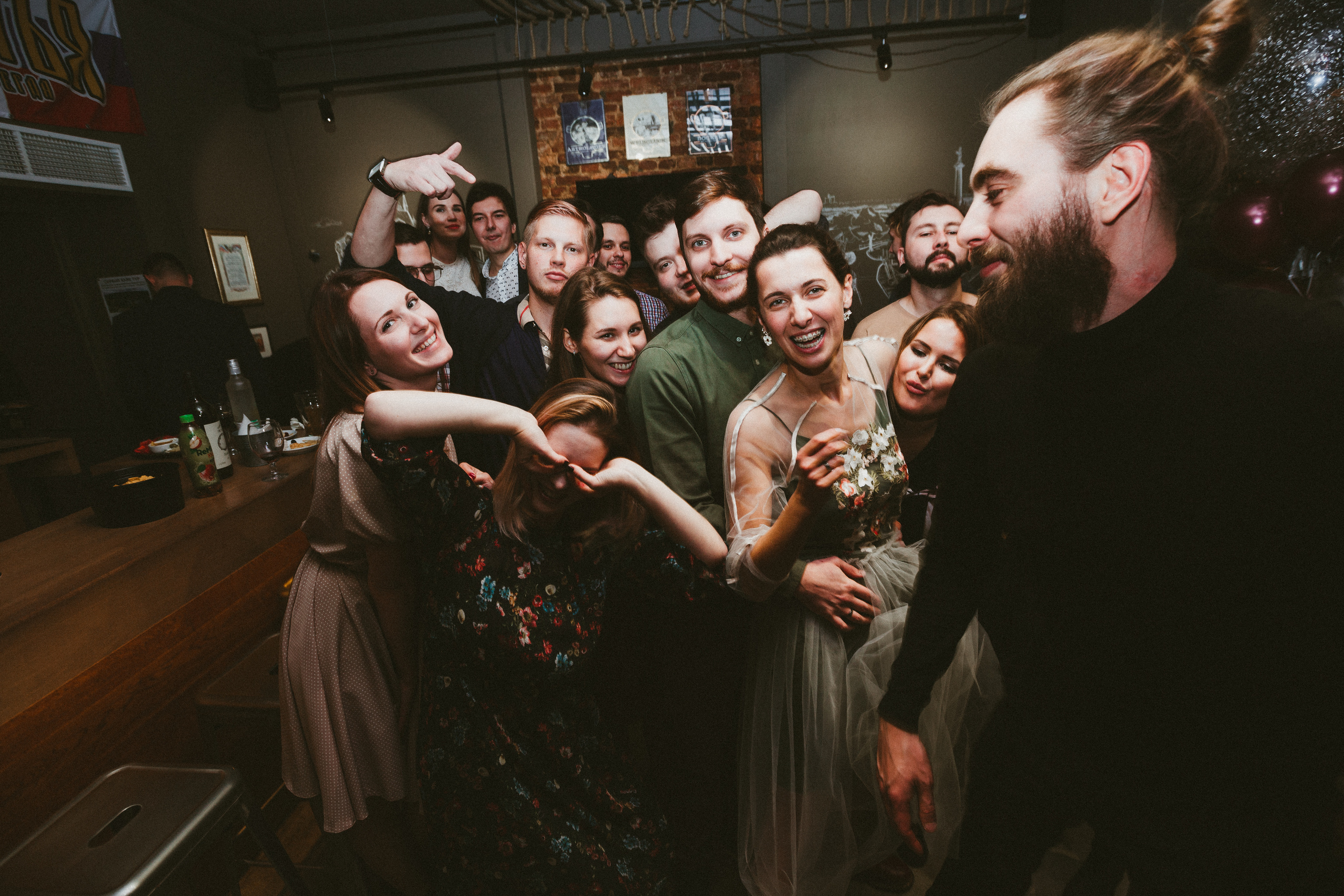 НикитаМарта (свадьба в баре). Фотограф Мария Немм