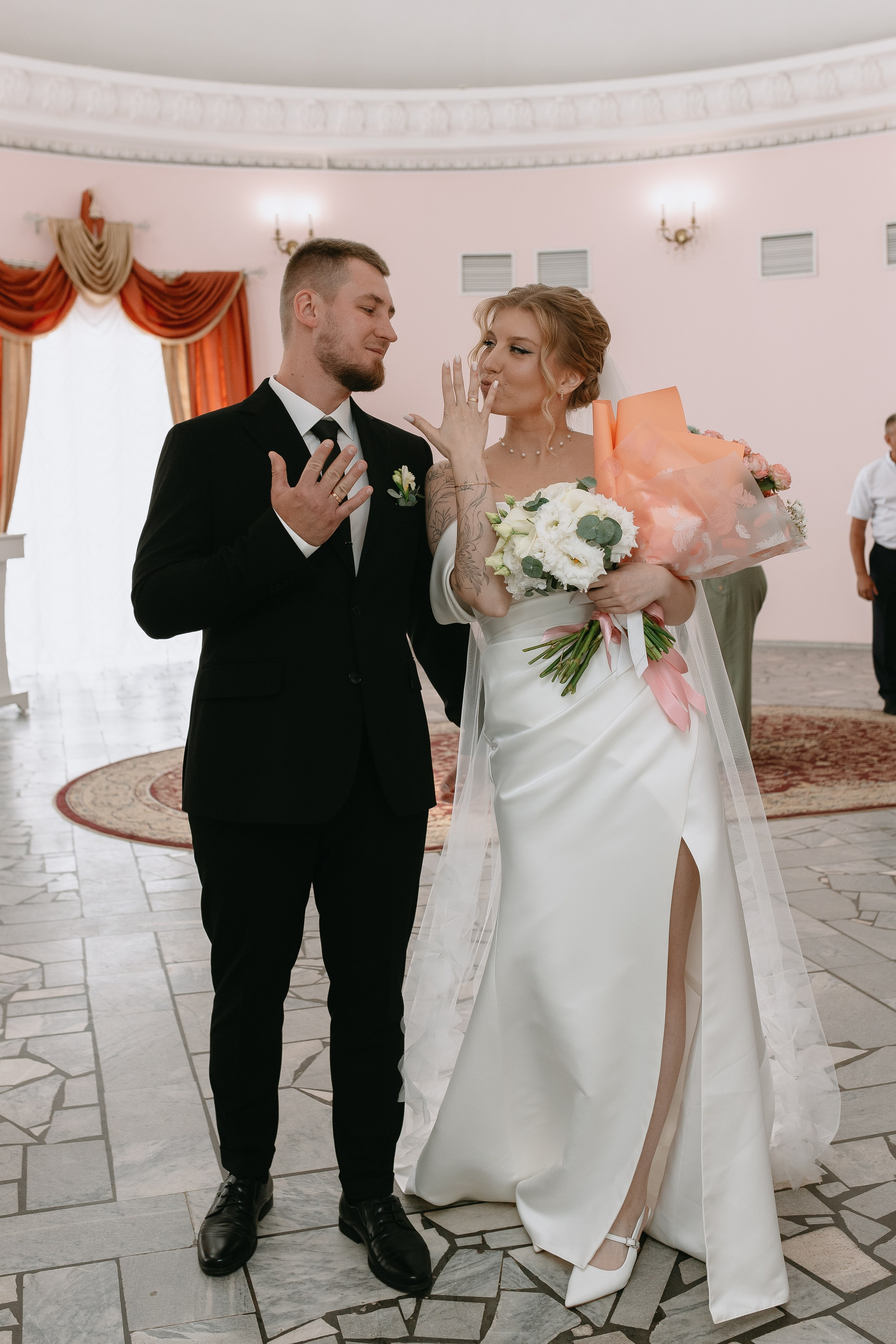 Сергей и Анастасия. Главная