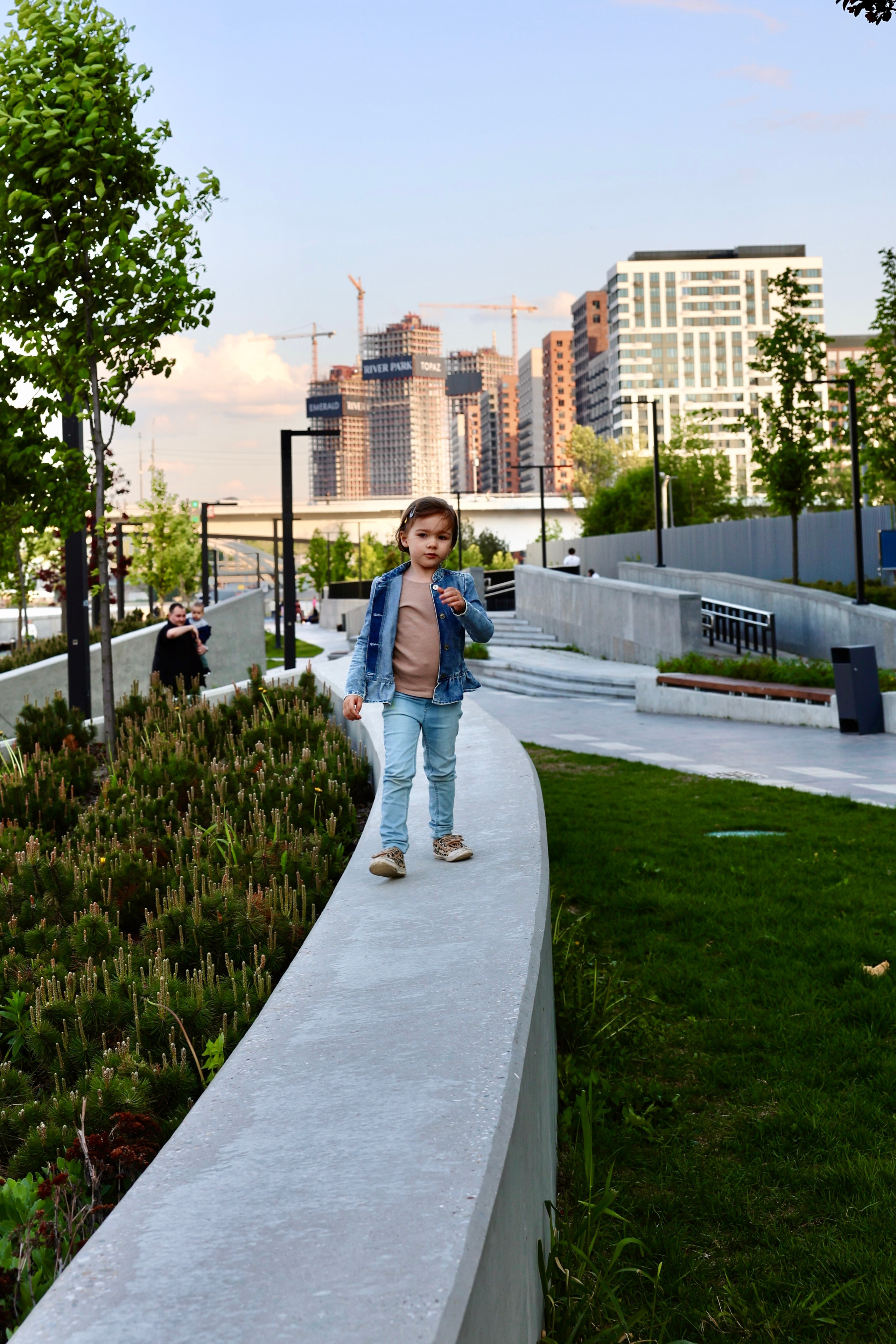 Катя, Мира и Полина. Прогулка в Москве. Ваш семейный newborn и lifestyle фотограф в СПБ Наталья Журавлева