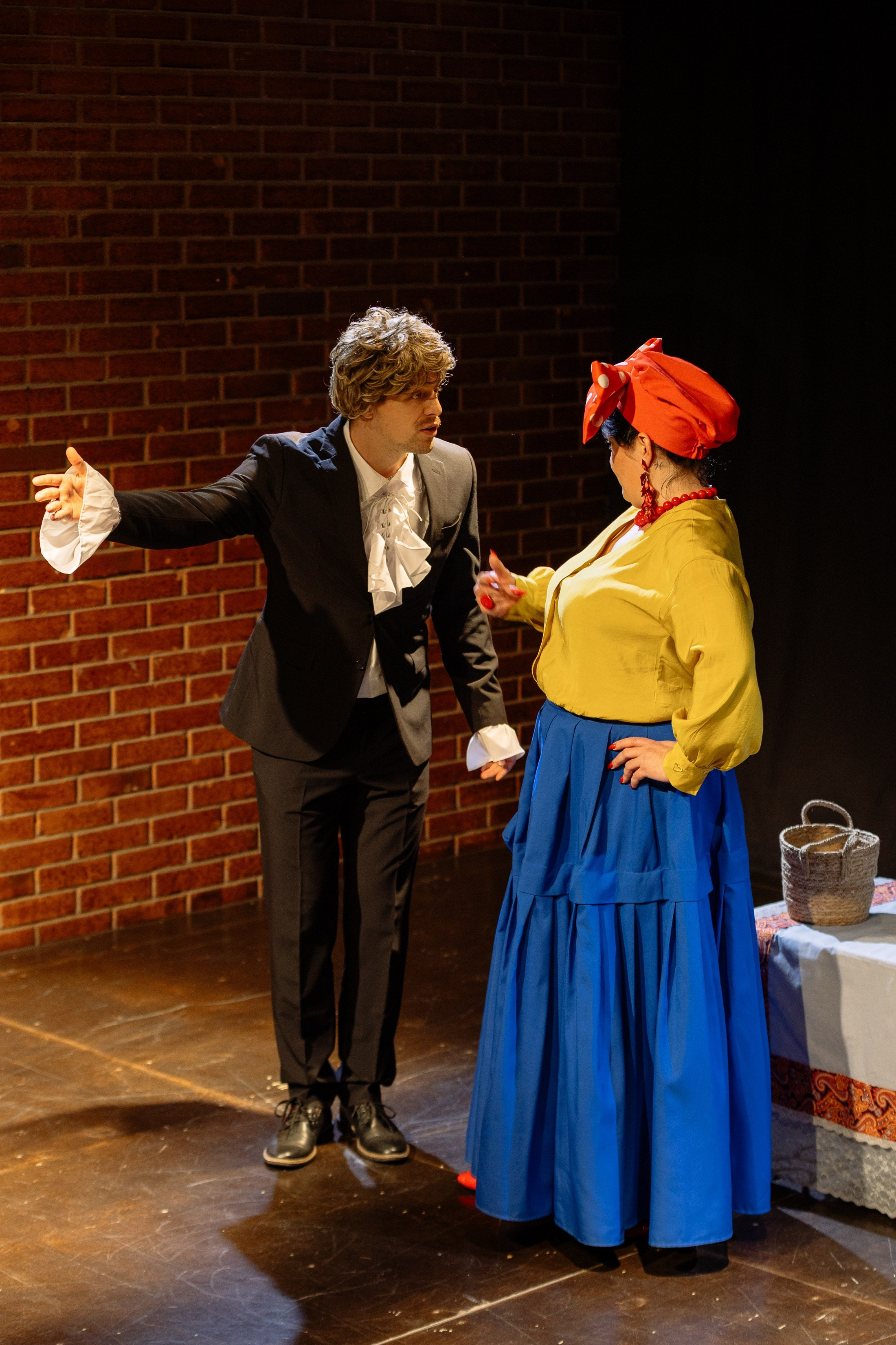 Театр Арт-Авеню _ Женитьба Бальзаминова. Фотограф Юлия Мальцева