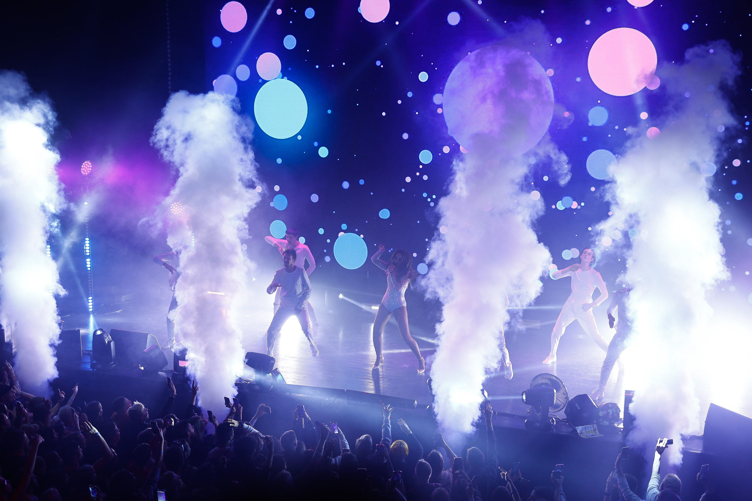 ОЛЯ БУЗОВА @ИЗВЕСТИЯ HALL