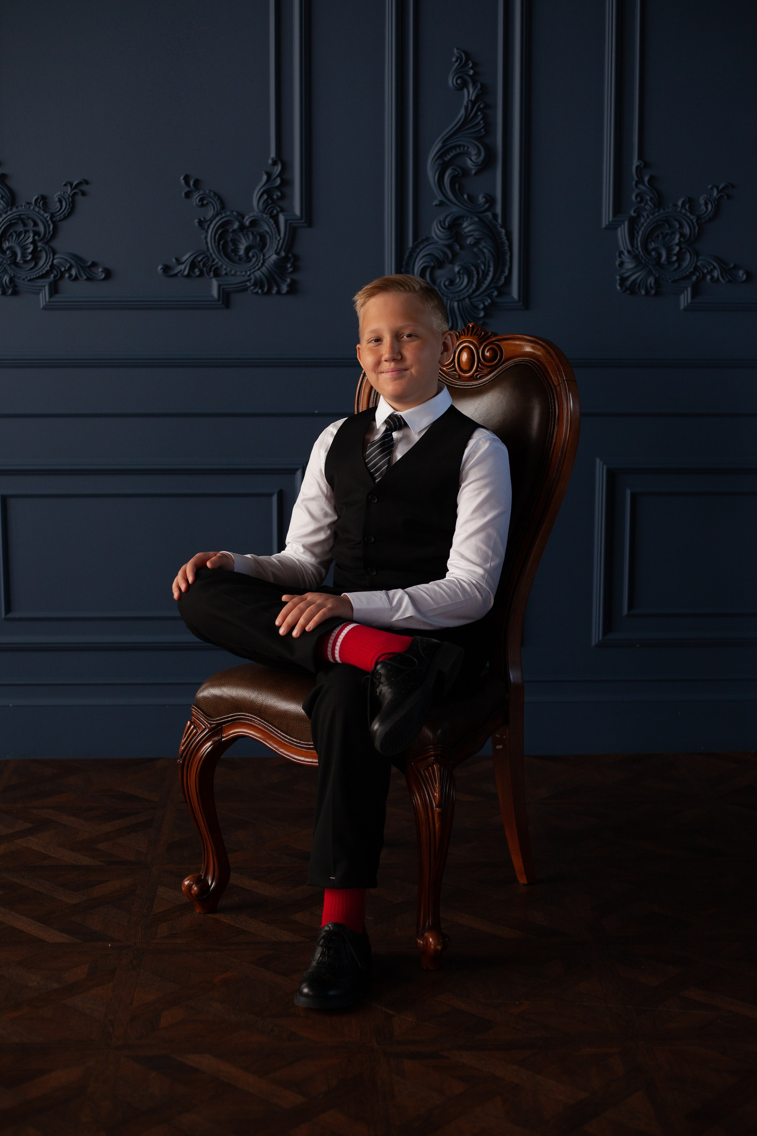 Детские фото, девочка, в студии, брат