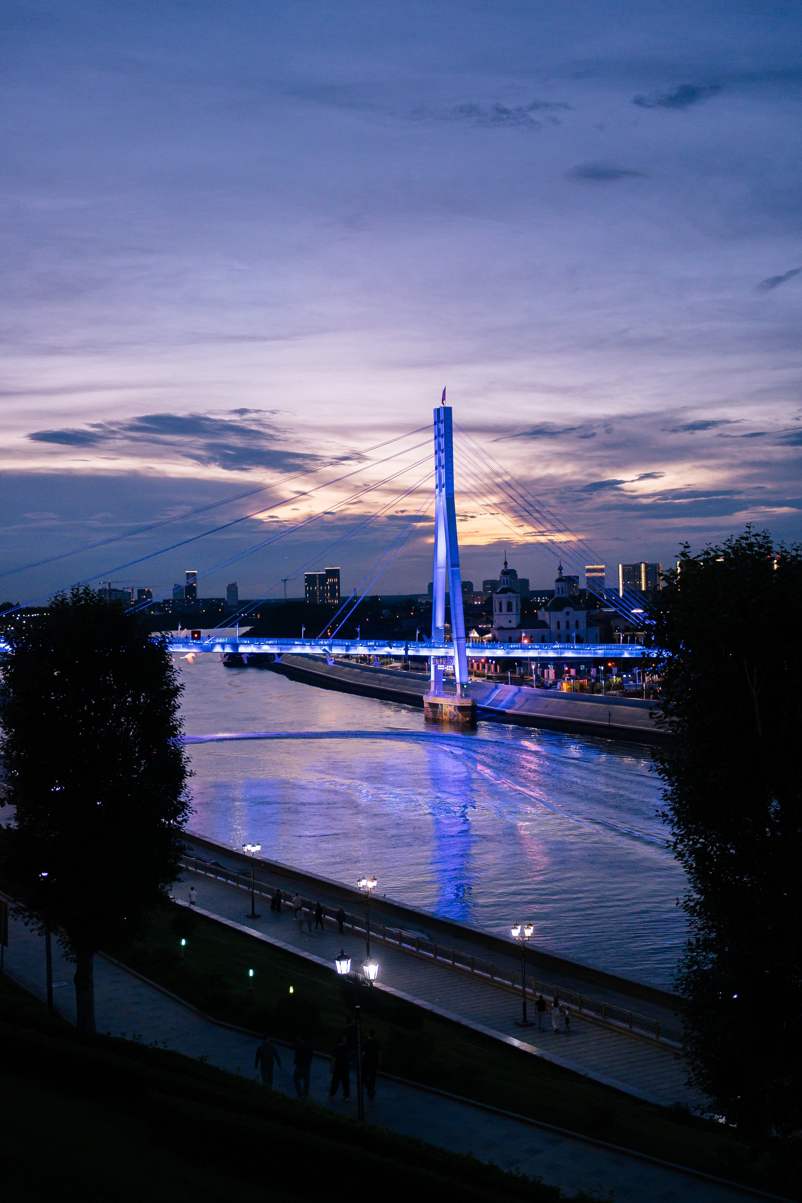 Контрасты большого города (Тюмень). Фотограф Денис Труштин | dentrushtin