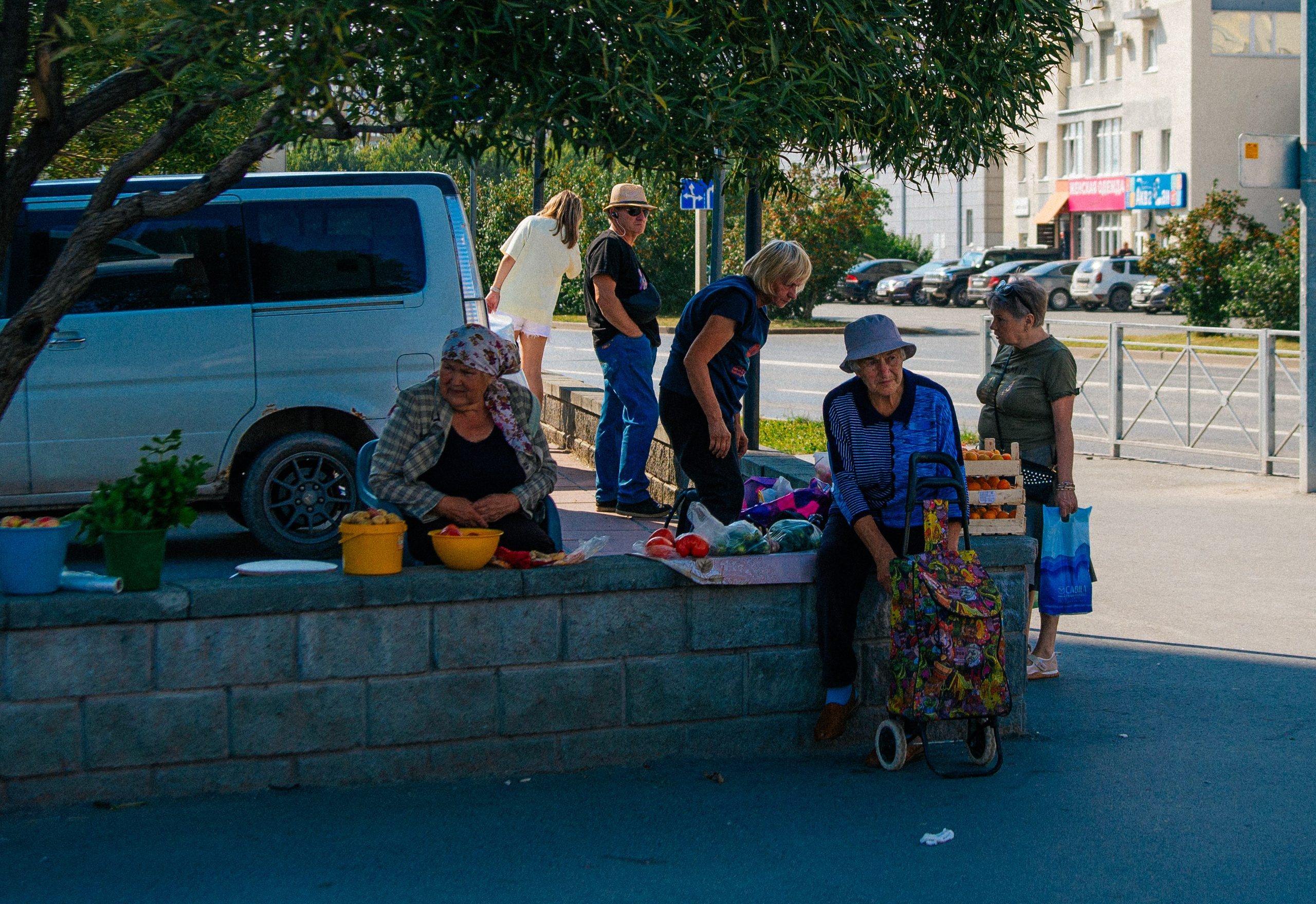 Контрасты большого города (Тюмень). Фотограф Денис Труштин | dentrushtin