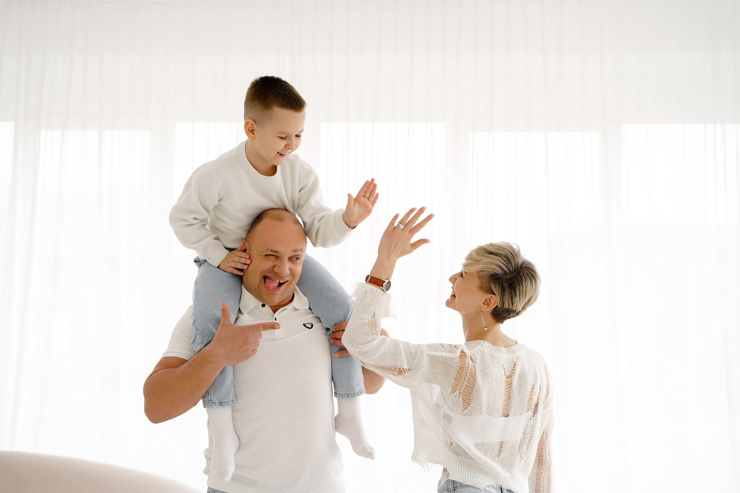 Семейная фотосессия. Семейный и свадебный фотограф Минск Юрий Прилепов. Выпускные альбомы!