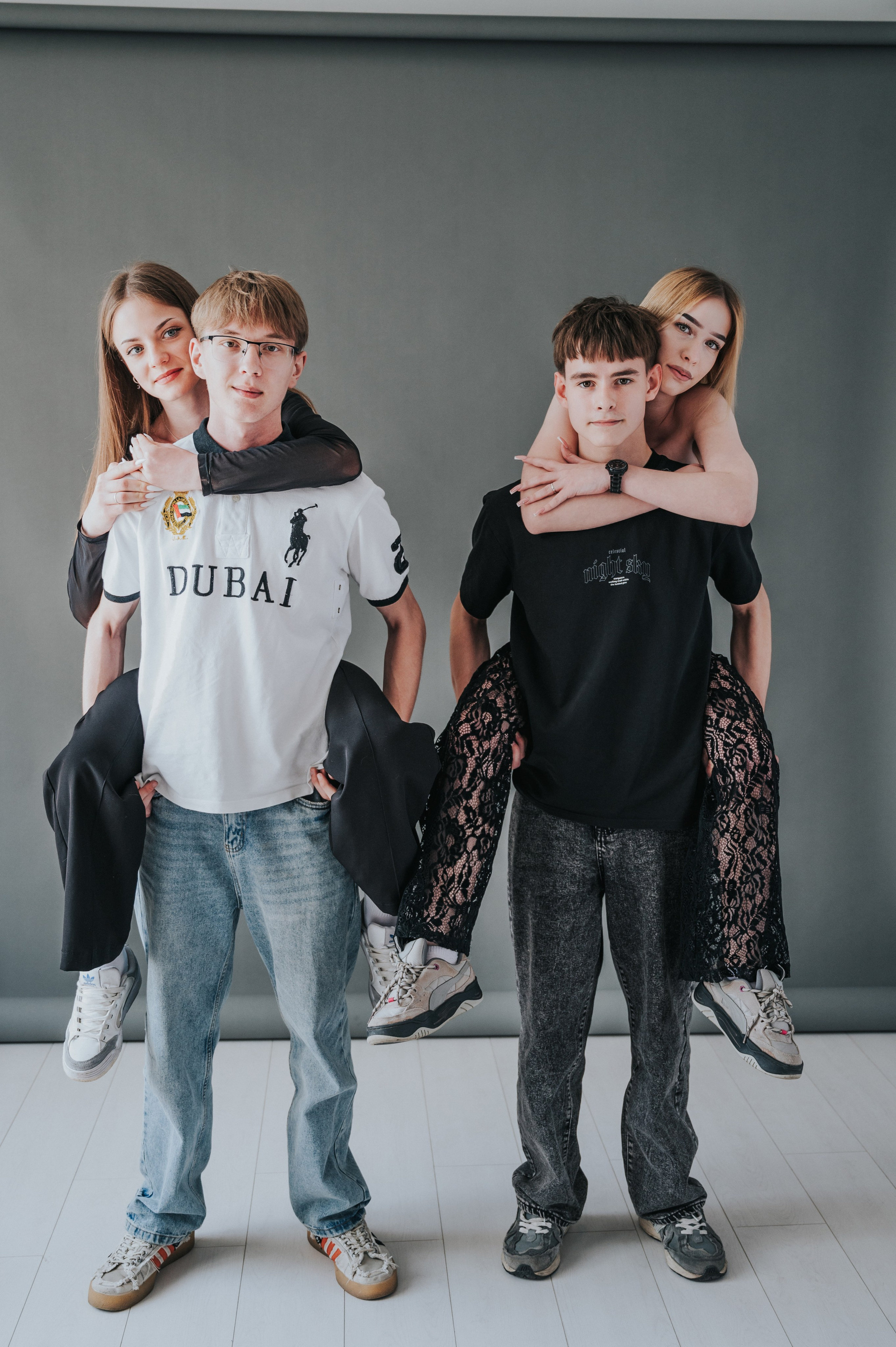 Фотостудия. Выпускные альбомы и Школьный фотограф в Алексеевке, Бирюче, Красном