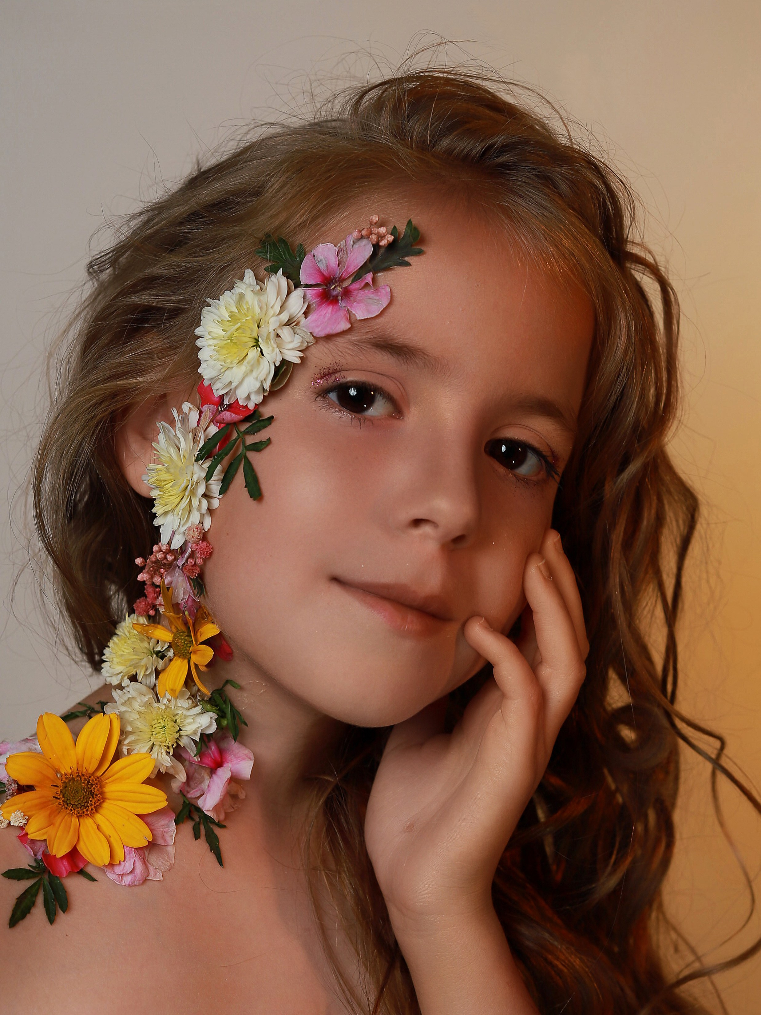 Портреты с цветами. Фотограф Юлия Мальцева