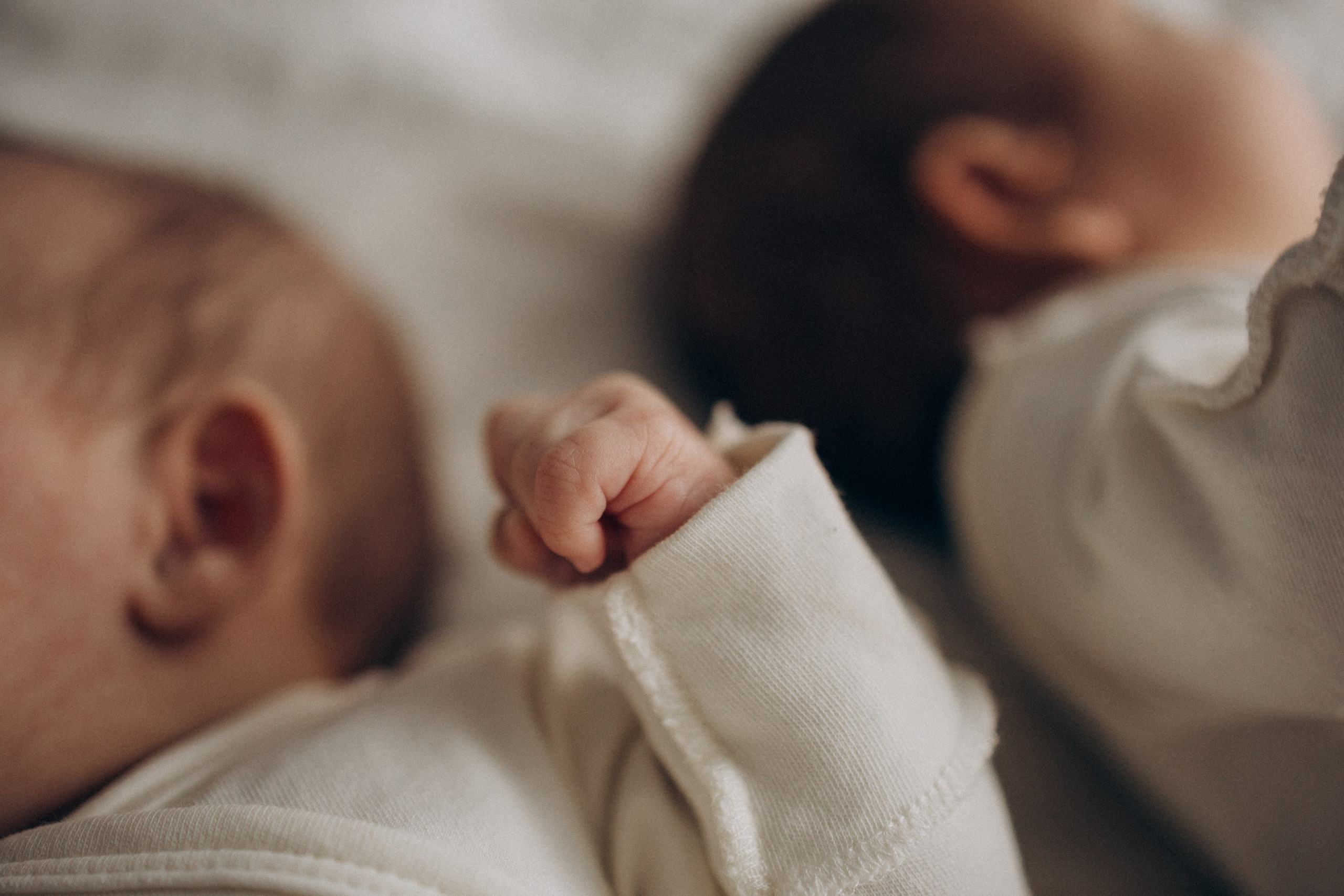 Семейная фотосессия с новорожденным, фотосессия новорожденного, ньюборн, фотосессия ньюборн, ньюборн лайфстайл, фотосессия новорожденного дома, фотограф новорожденных