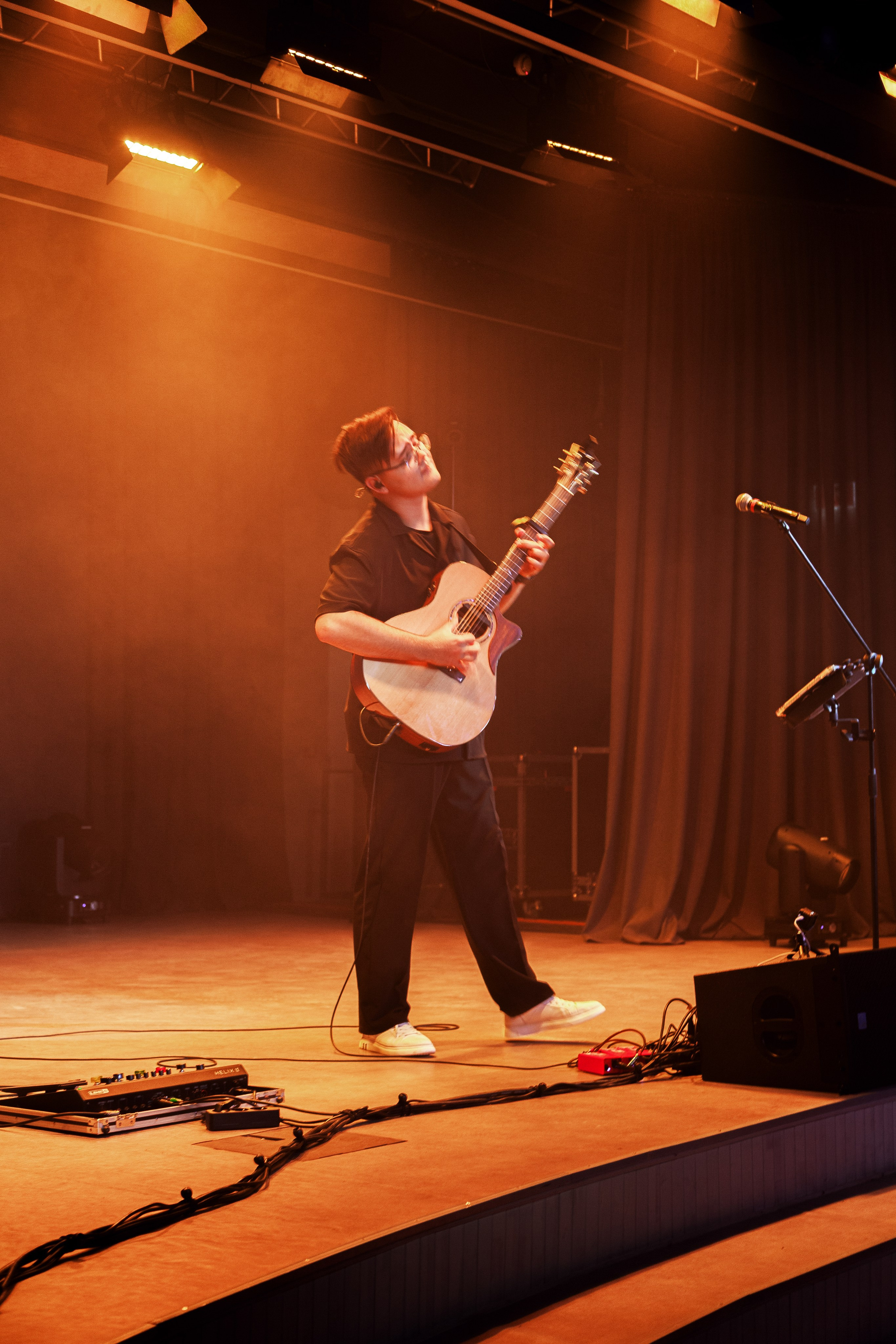 Дамир. Сольник Ноябрь 2025. Design Muginov