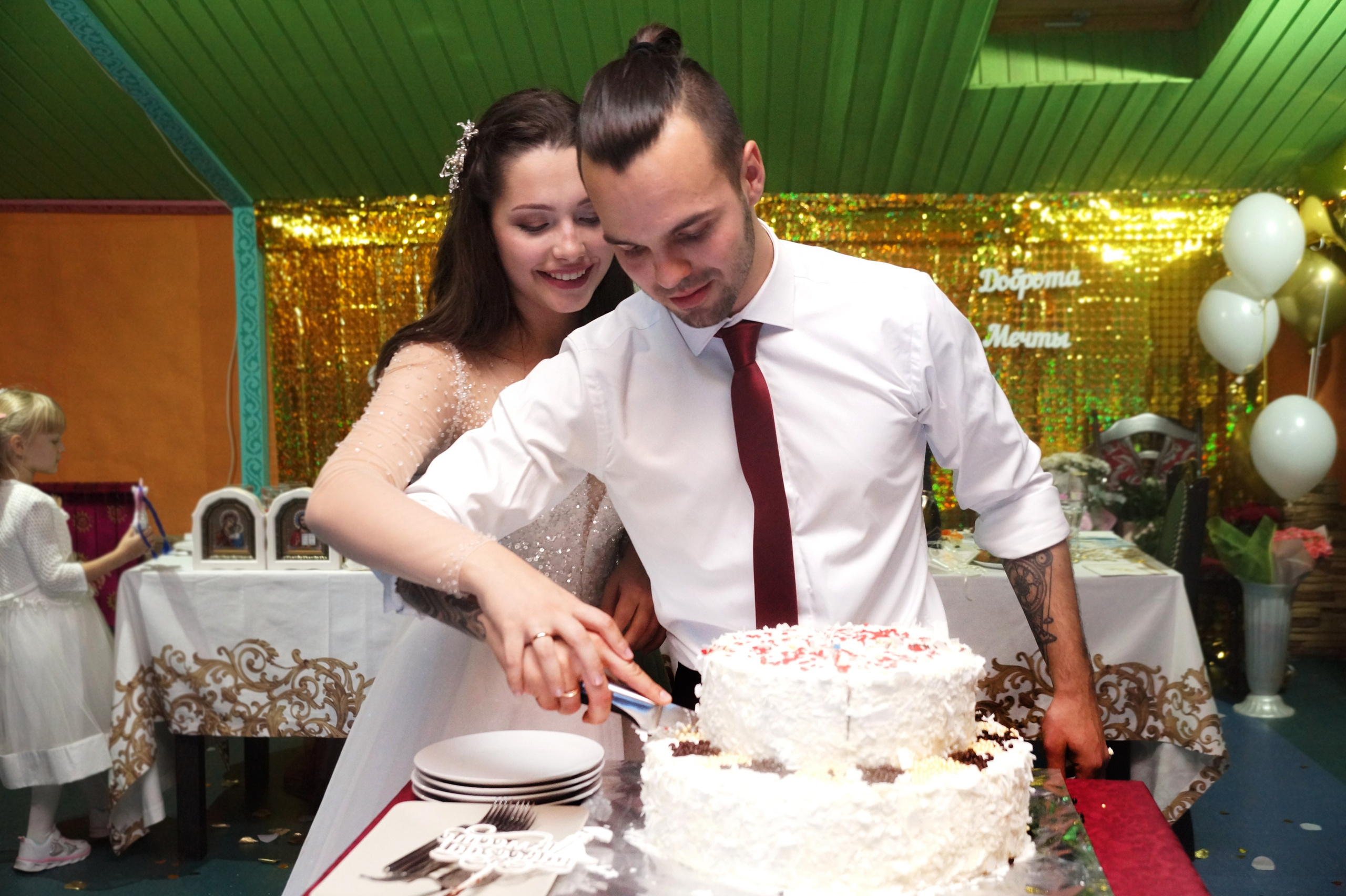 Свадебные фото. Фотограф Краснодара, фотограф в парке Галецкого.репортажный фотограф. детский фотограф, свадебный фотограф. профессиональный фотограф