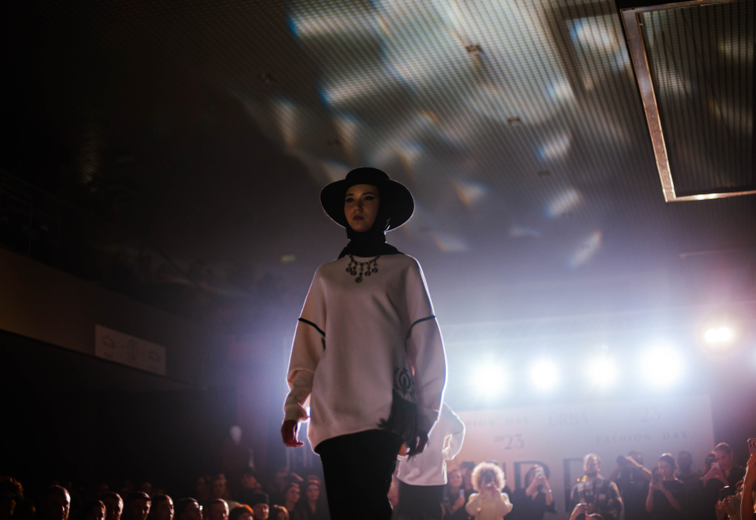 Crimean Tatar fashion show «Urba fashion day». Beye Shevkiyeva Photography