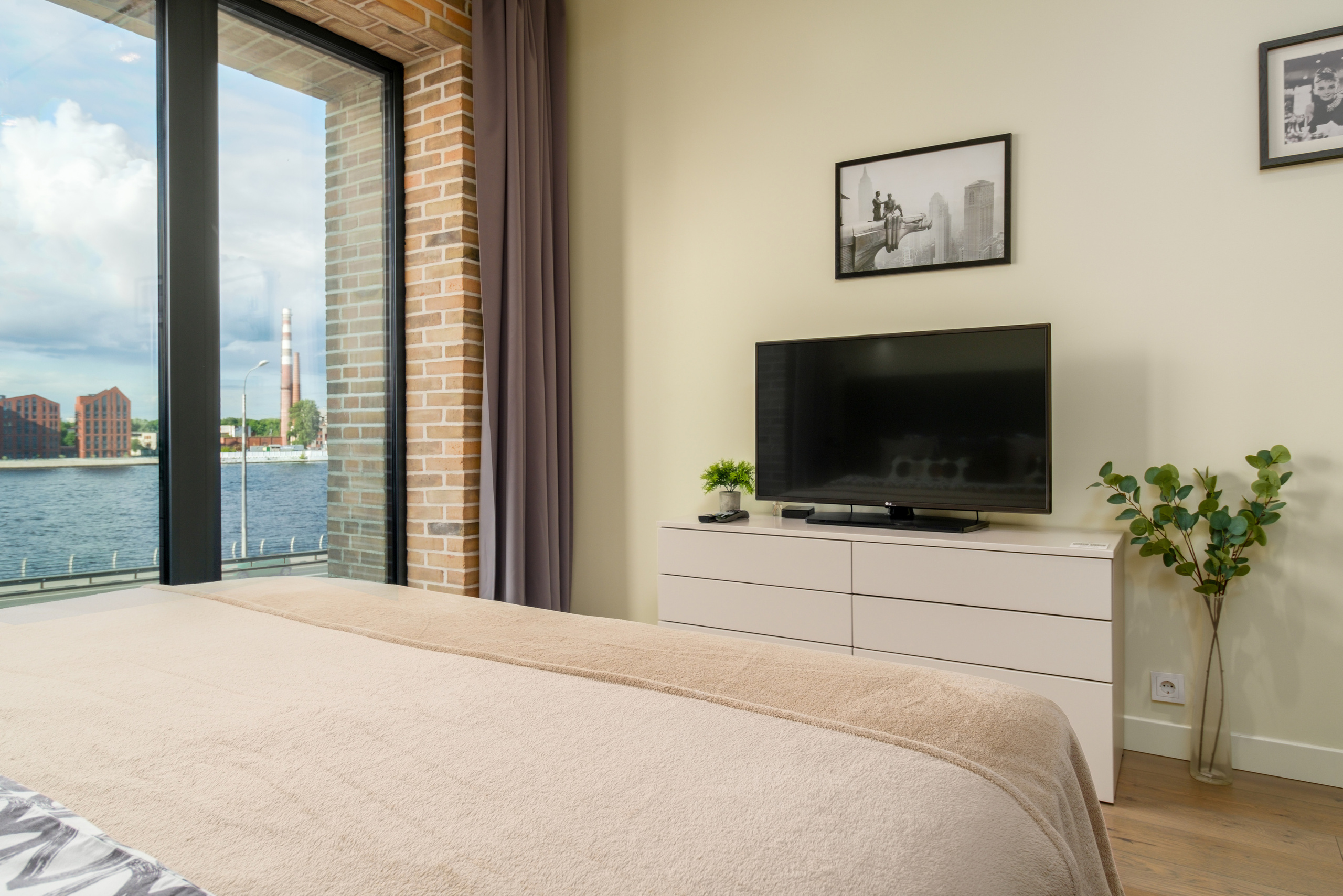 Интерьерная съёмка Docklands Aparthotel