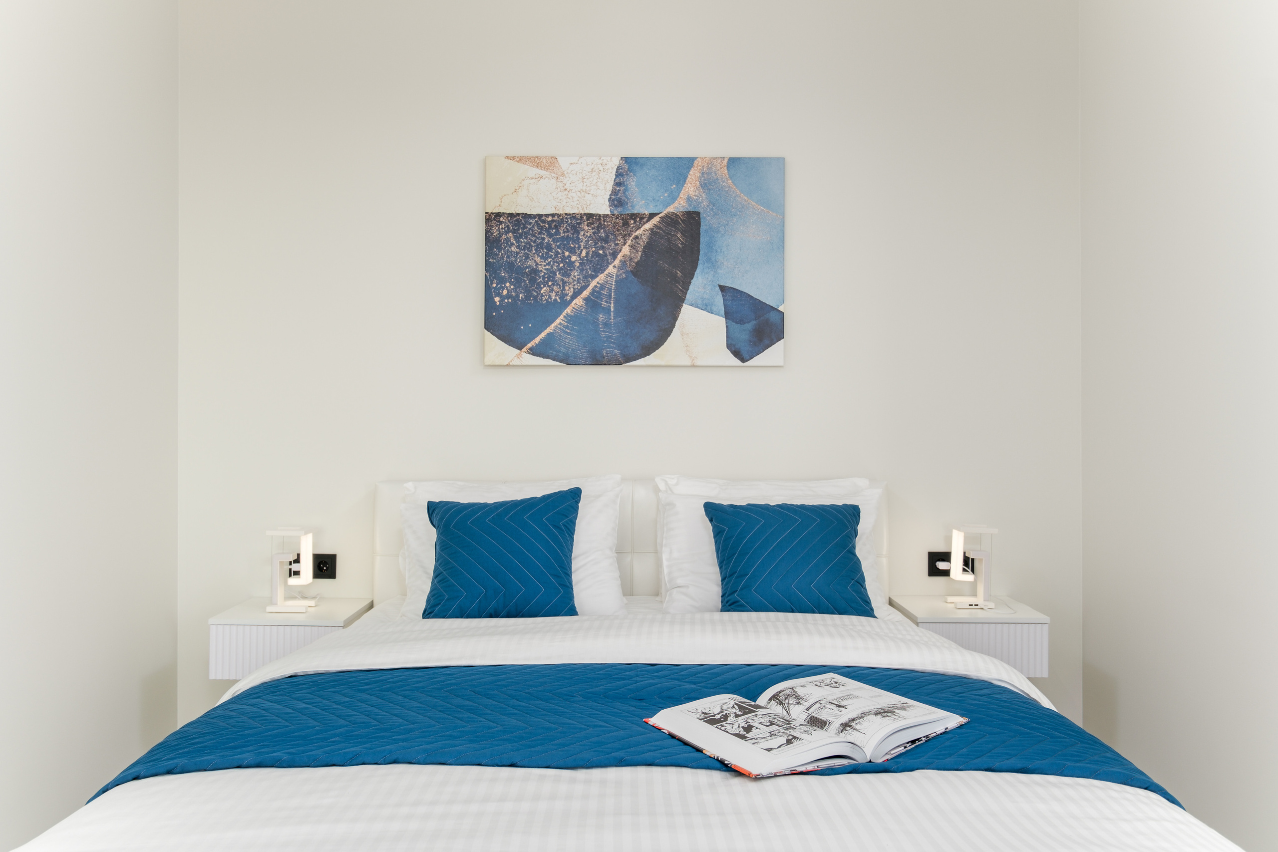 Интерьерная фотосъёмка апартаментов под аренду в Санкт-Петербурге