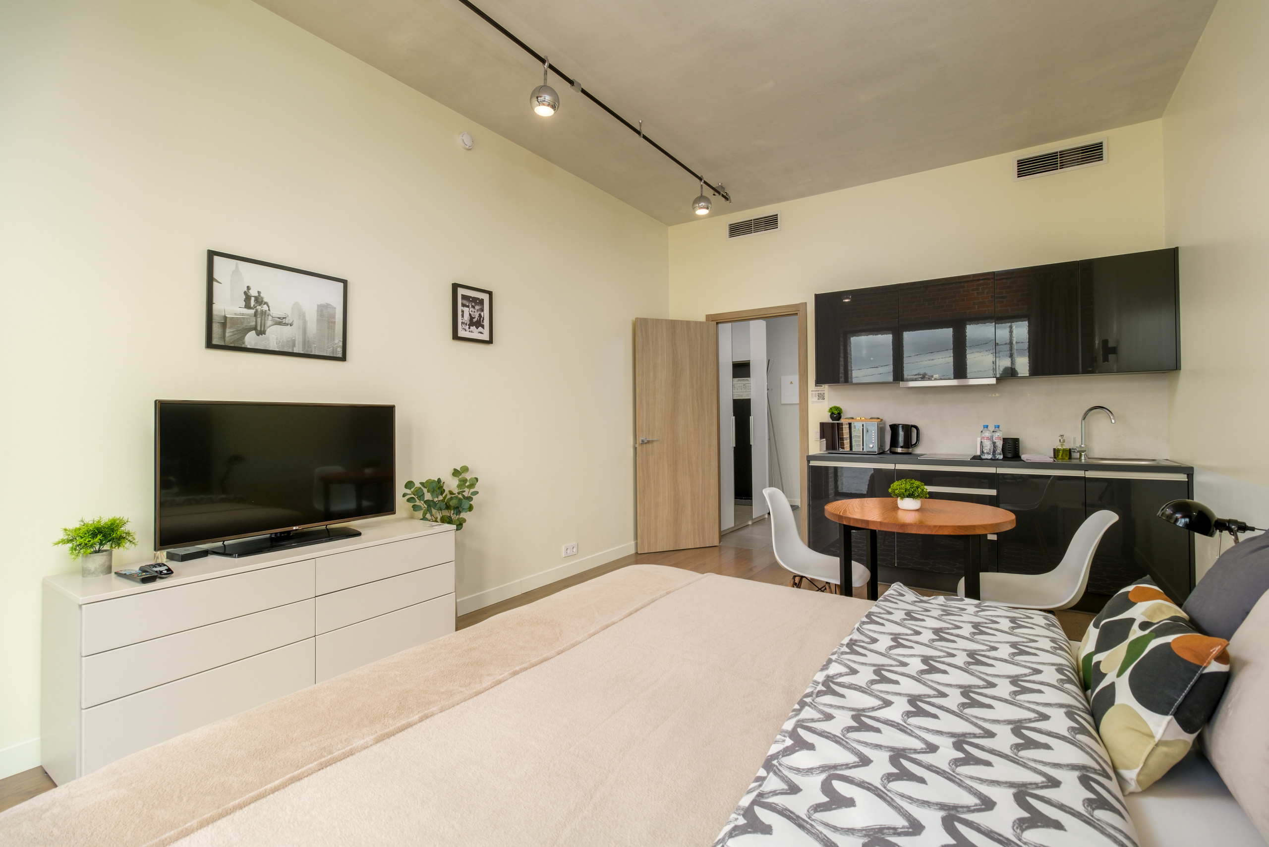 Интерьерная съёмка Docklands Aparthotel