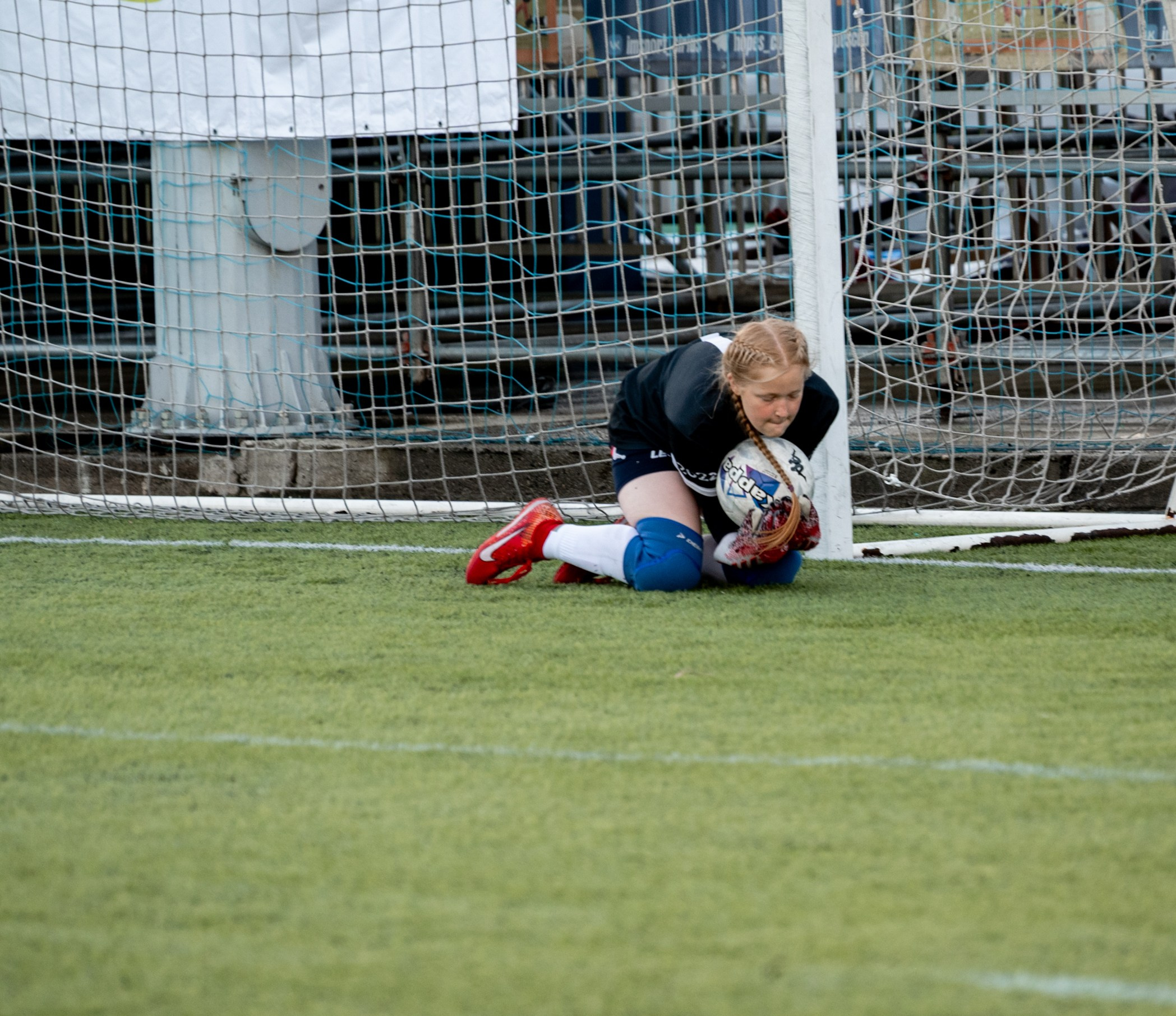 Фестиваль футбола Искра. Девочки. Свадебный и семейный фотограф София Невская