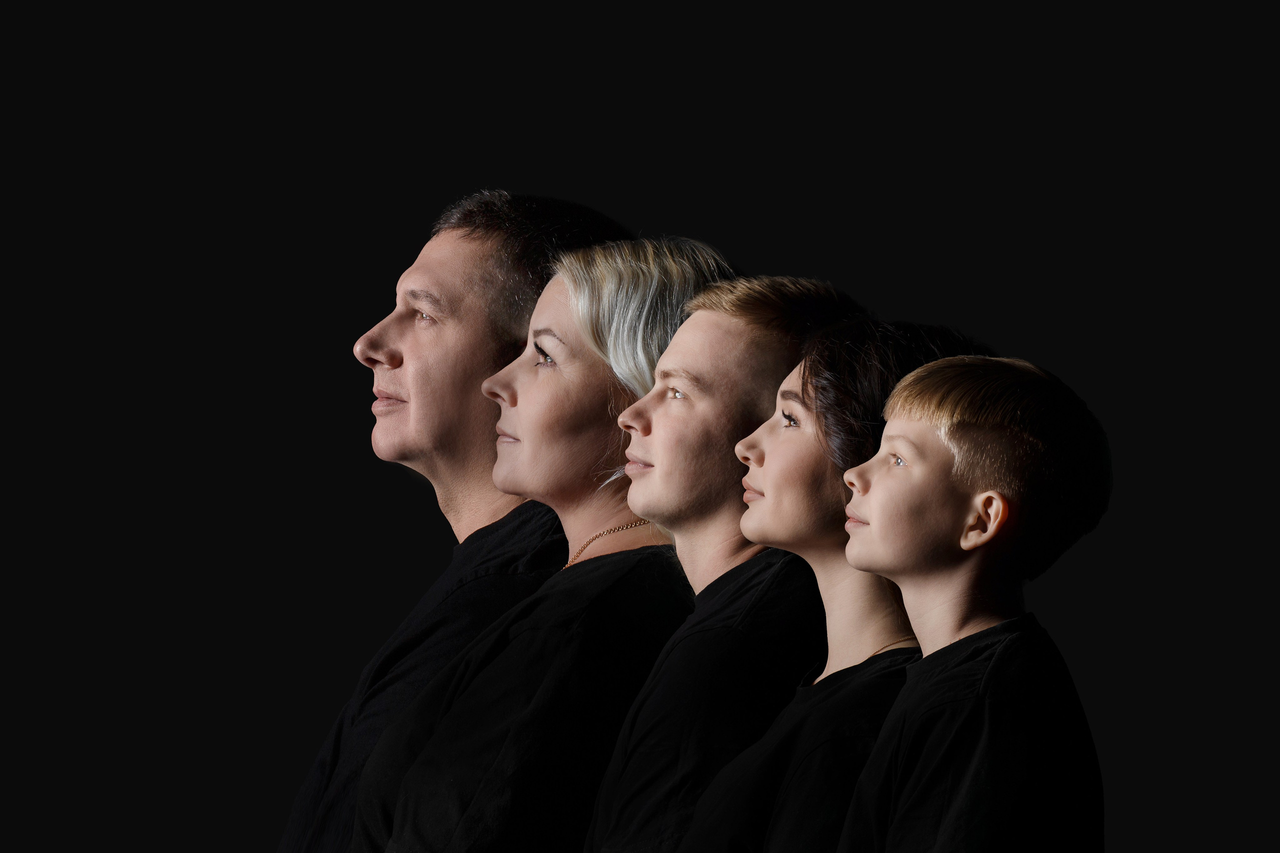 Семейный трендовый портрет. Семейный и детский фотограф в Стерлитамаке Разина Рахмангулова