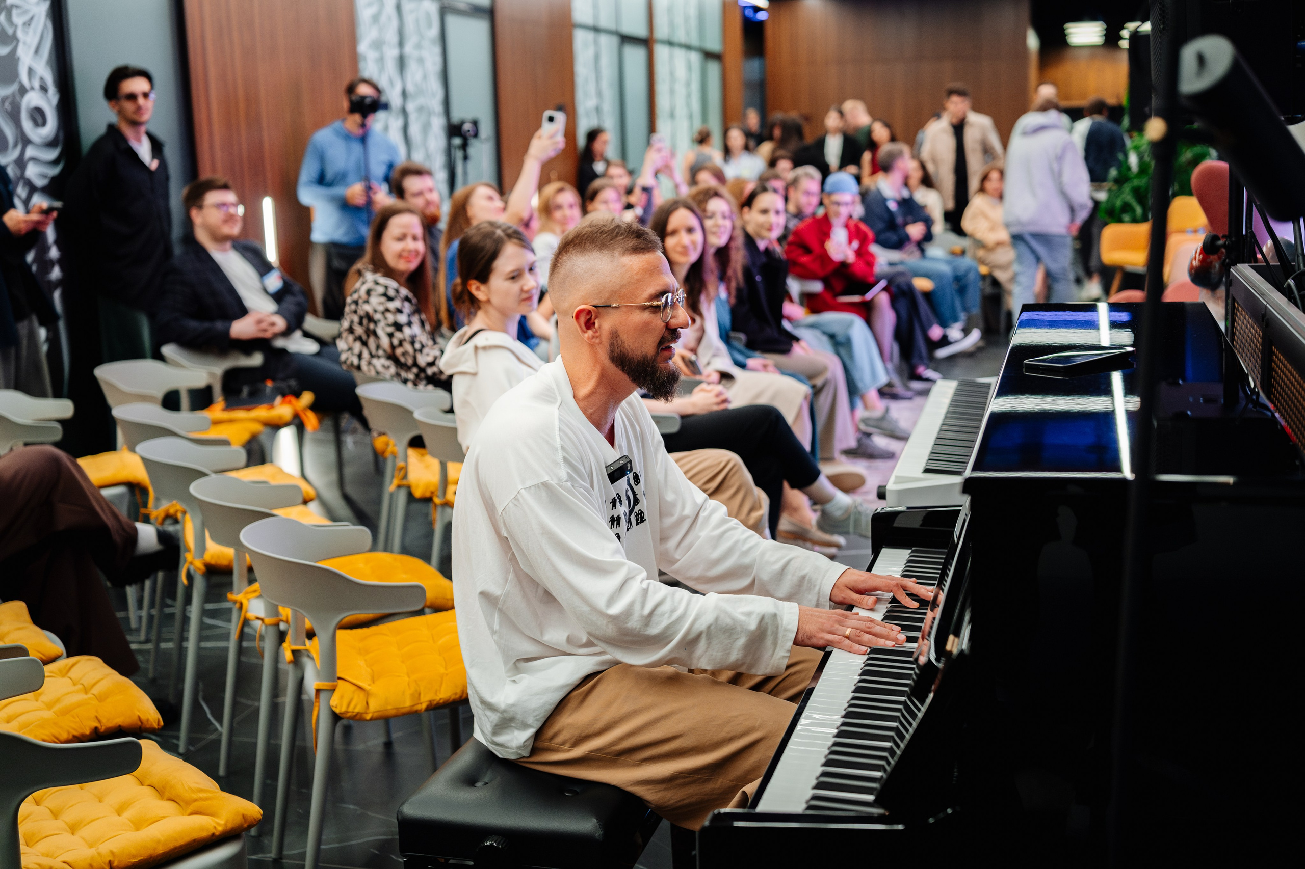 Нескучные финансы х Изионисты. Репортажный и портретный фотограф в Москве Илья Спиридонов