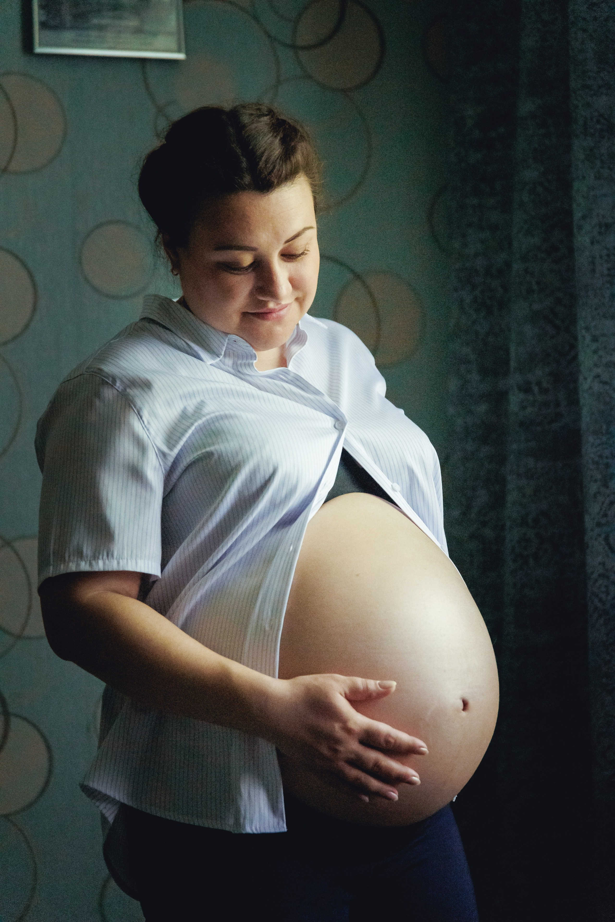 Фотограф на фотосессию для беременной