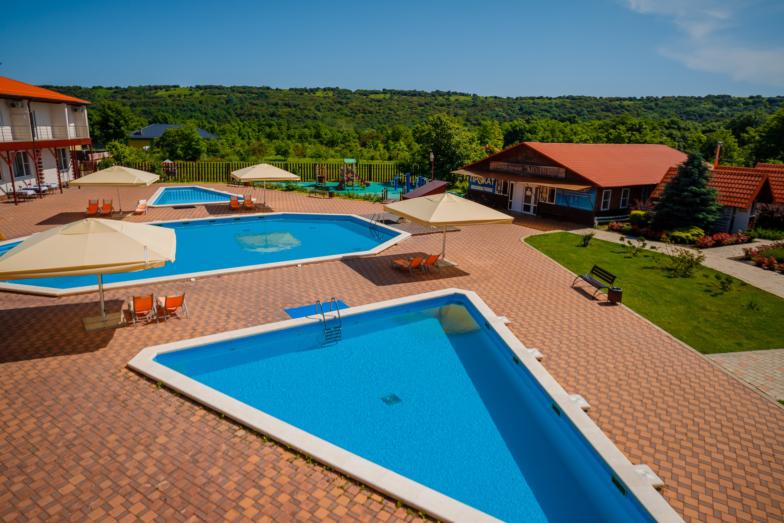 Территория термы май 2023 года